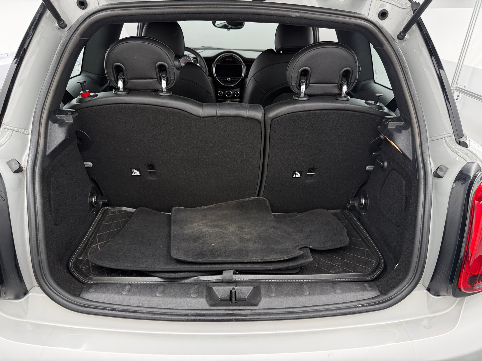 Thumbnail: 2019 MINI Cooper Hardtop - 6