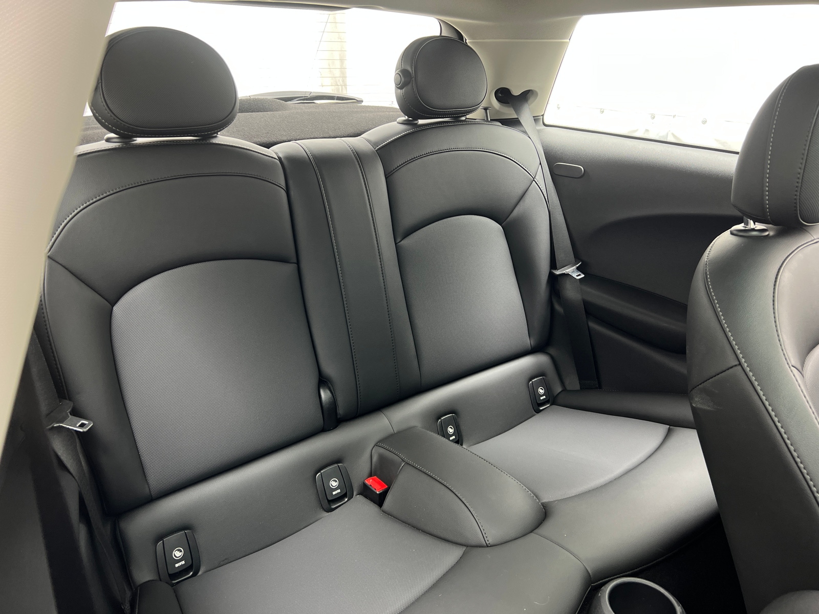 Thumbnail: 2019 MINI Cooper Hardtop - 5