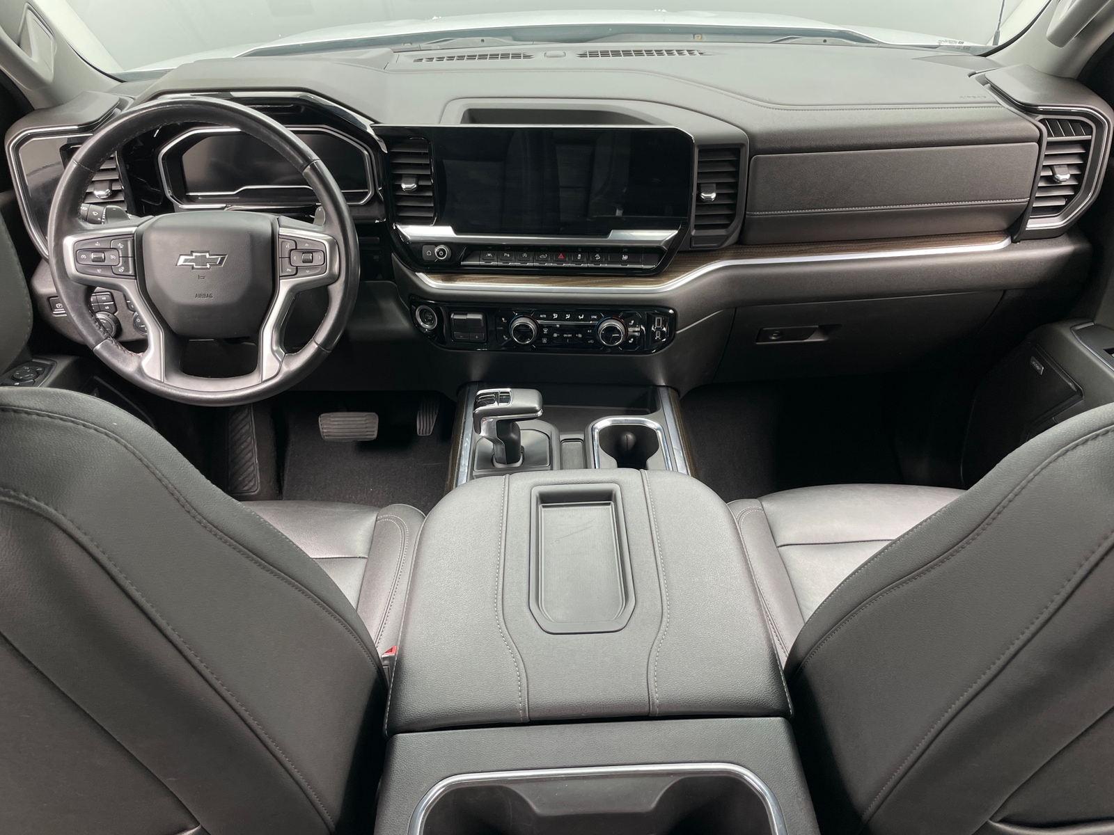 Thumbnail: 2022 Chevrolet Silverado 1500 - 3