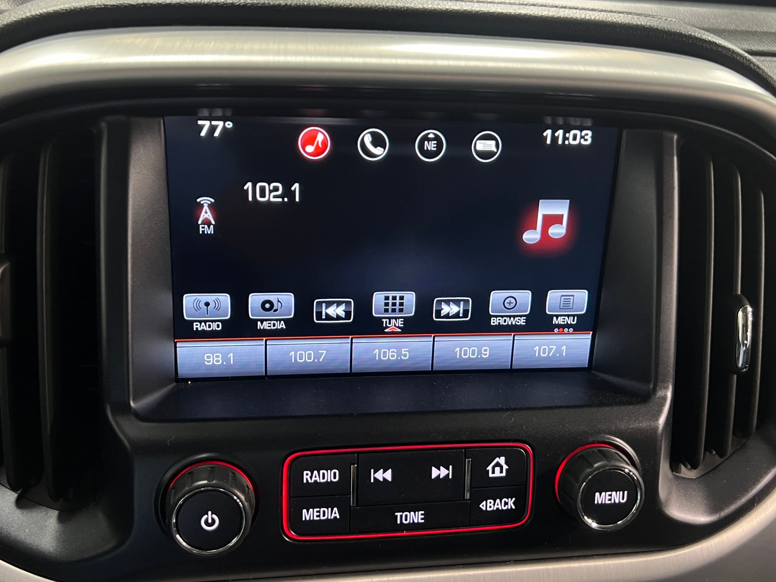 Thumbnail: 2016 GMC Canyon - 3