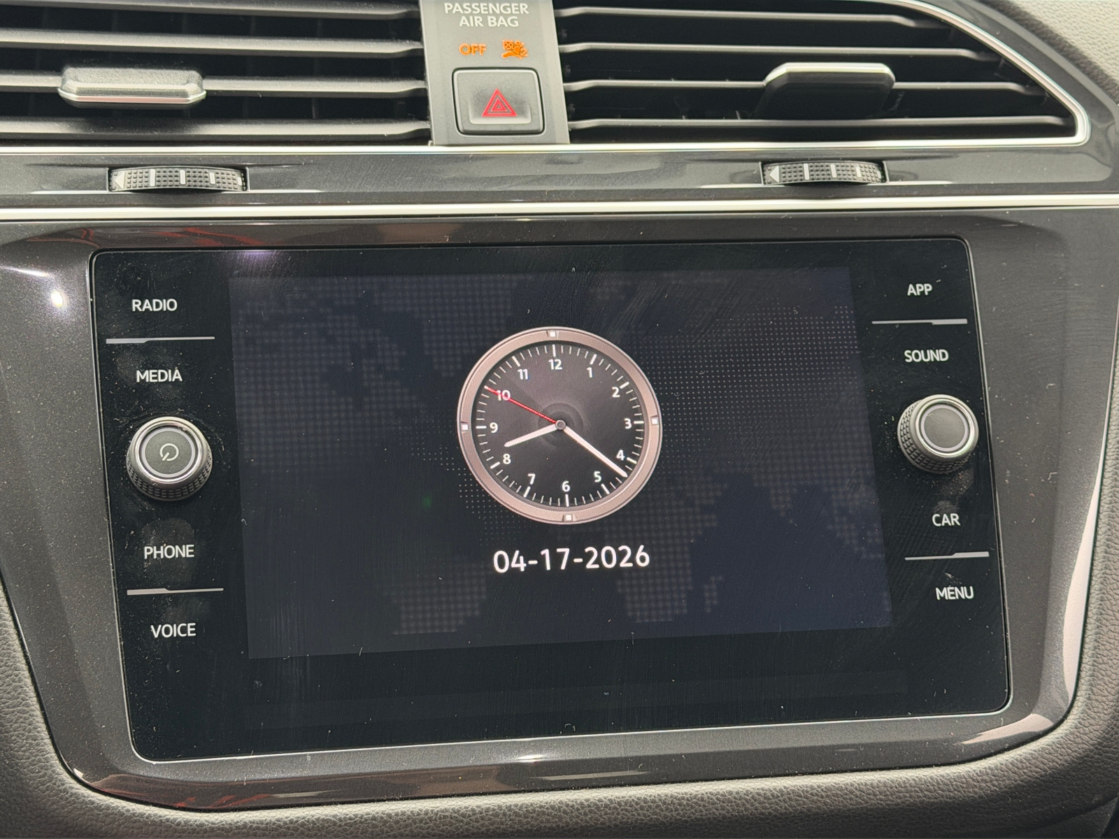 Thumbnail: 2023 Volkswagen Tiguan - 3