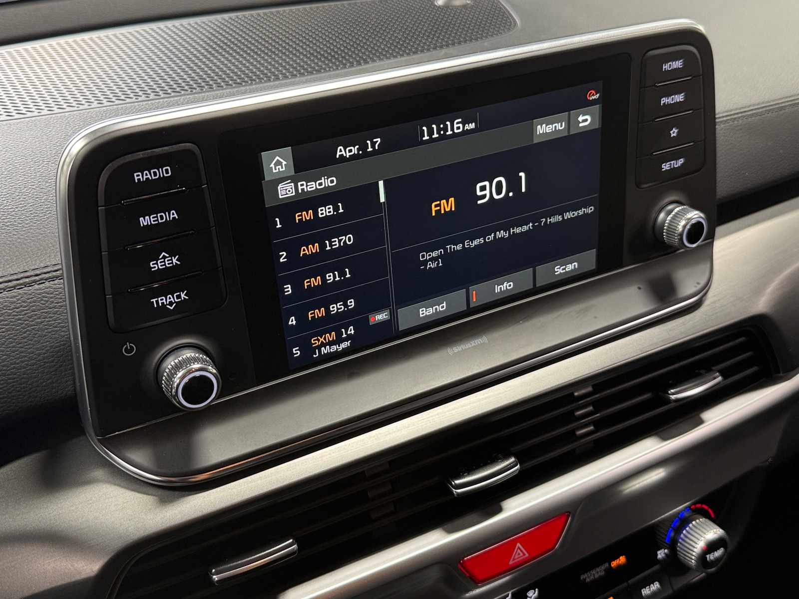 Thumbnail: 2021 Kia Telluride - 3