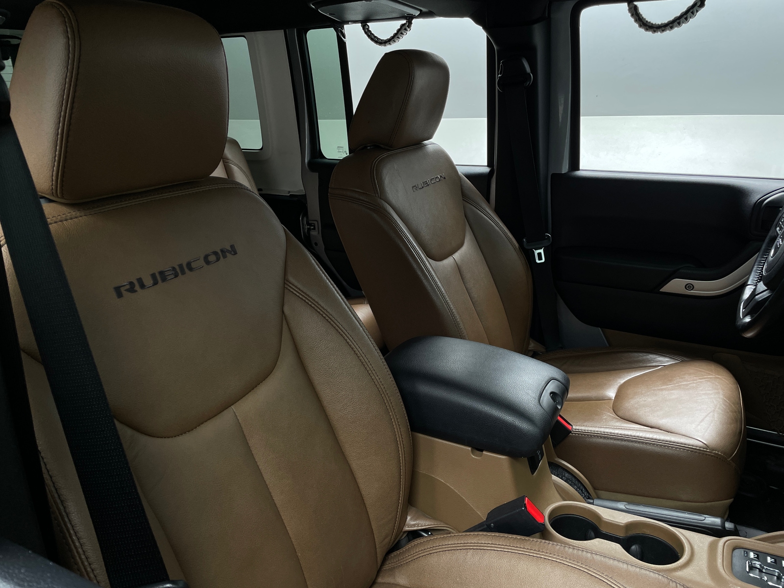Thumbnail: 2016 Jeep Wrangler - 2