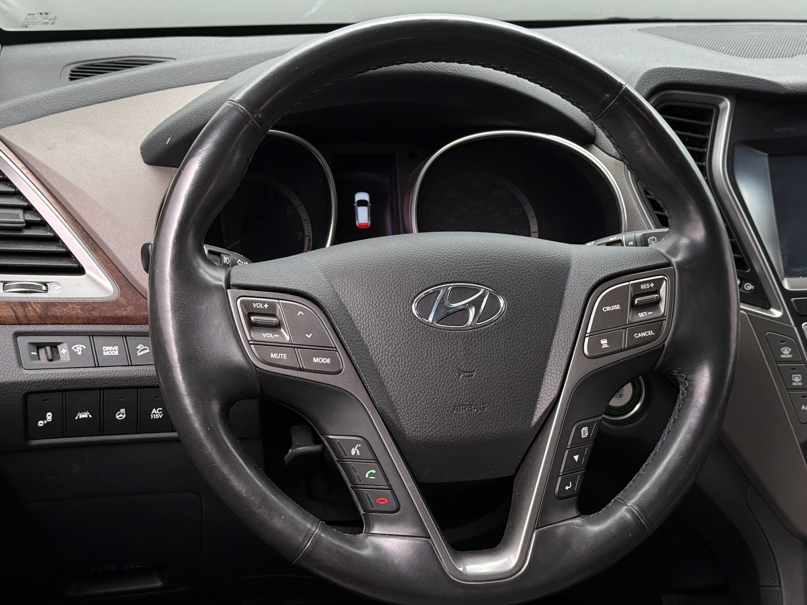 Thumbnail: 2019 Hyundai Santa Fe - 4