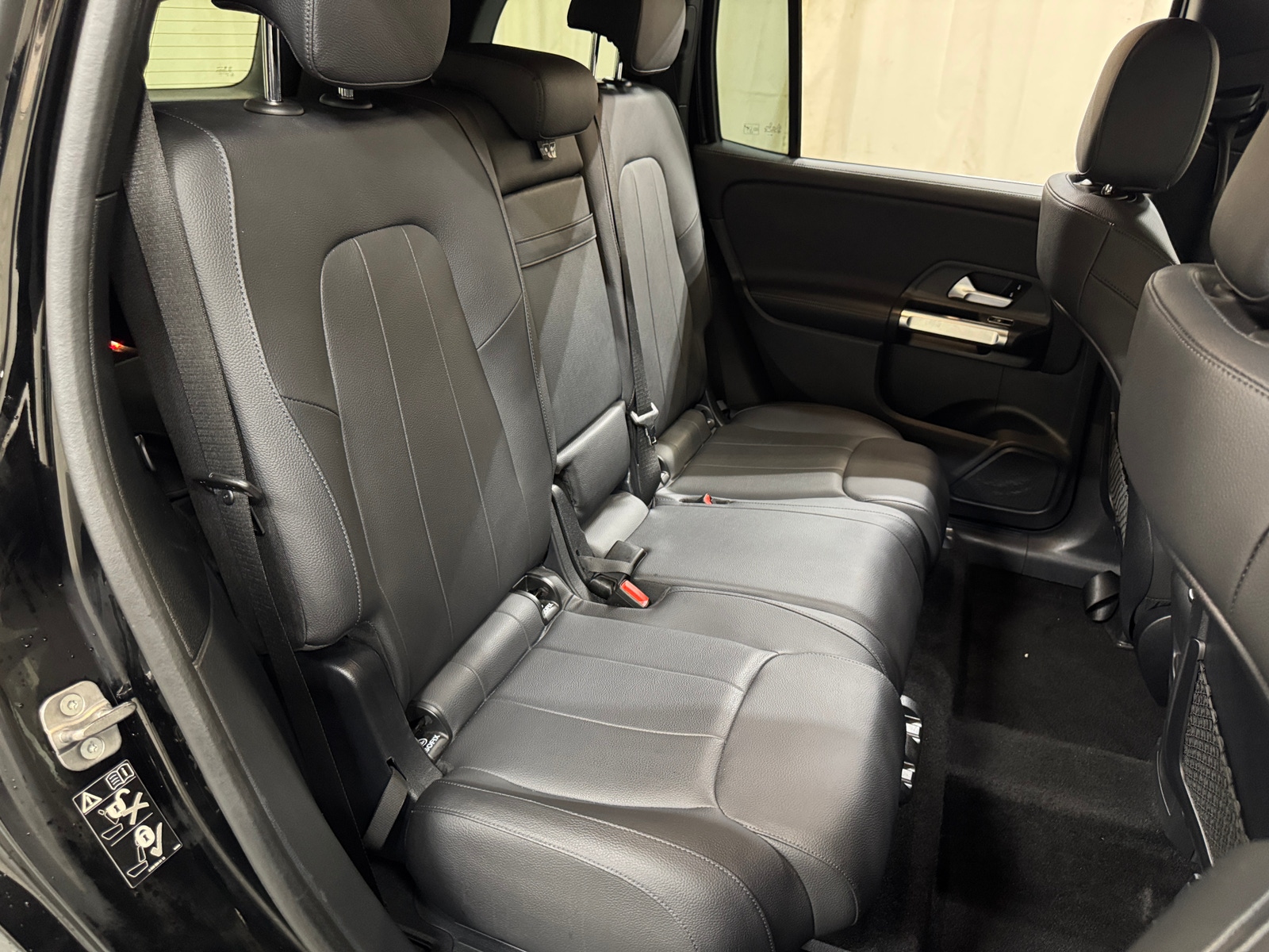 Thumbnail: 2025 Mercedes-Benz GLB - 5