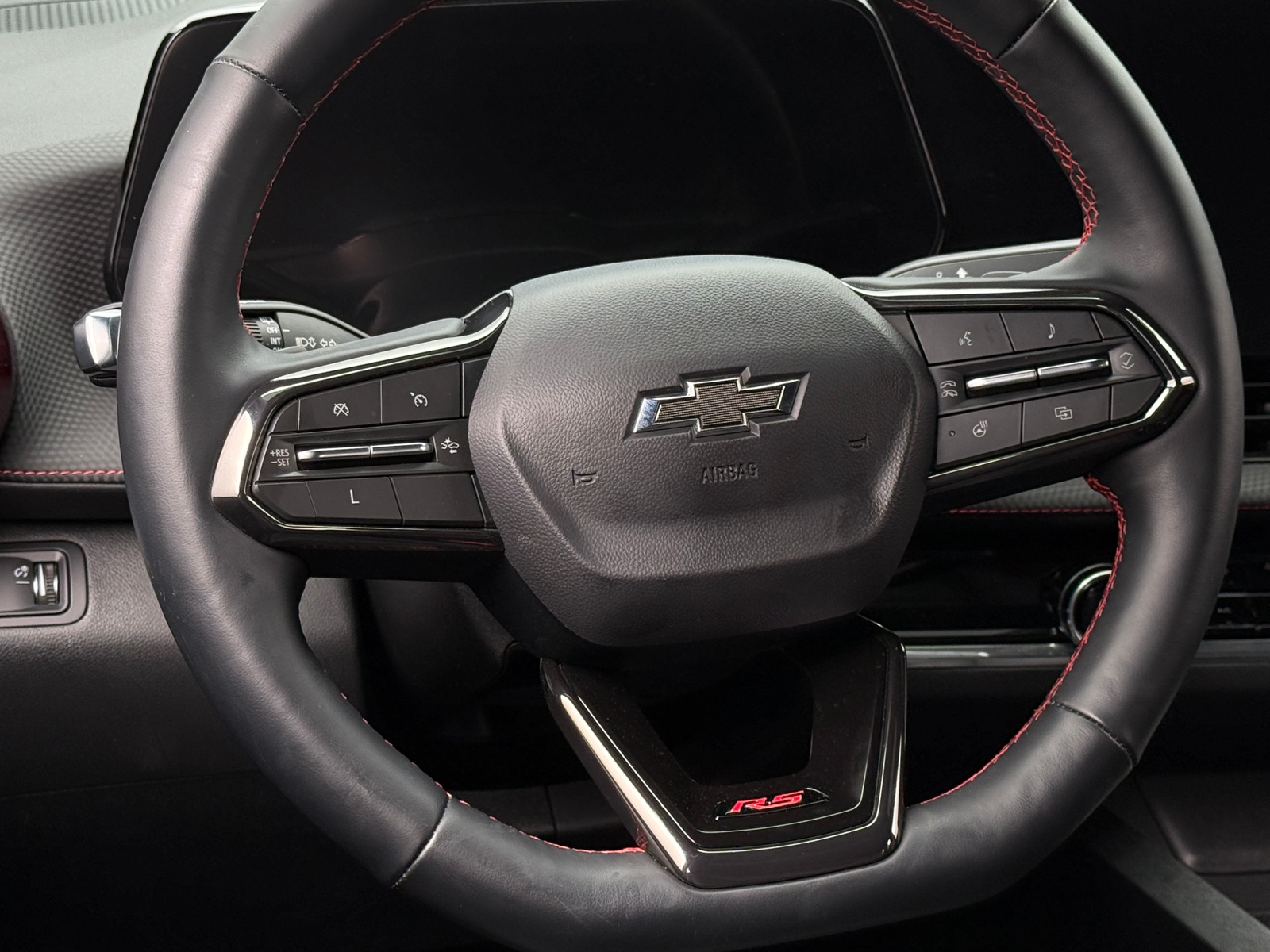 Thumbnail: 2025 Chevrolet Equinox - 4