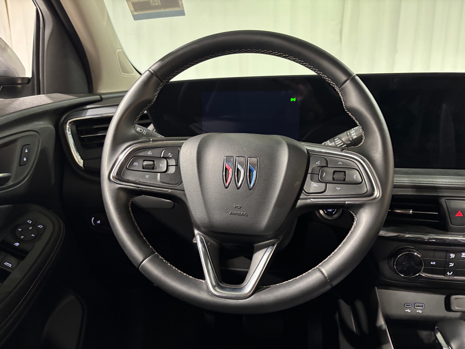 Thumbnail: 2025 Buick Encore GX - 4