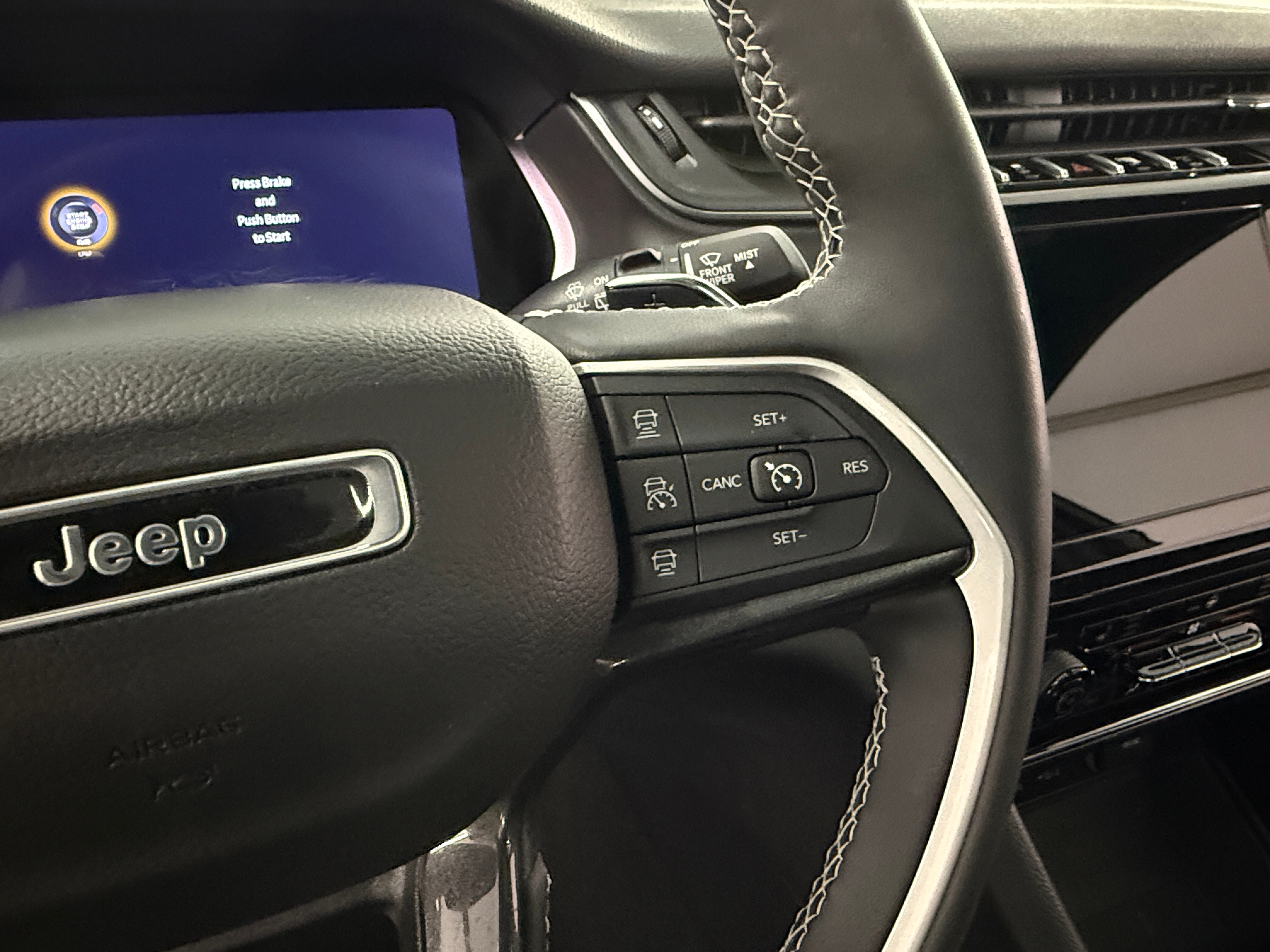 2023 Jeep Grand Cherokee L Altitude - Photo 18
