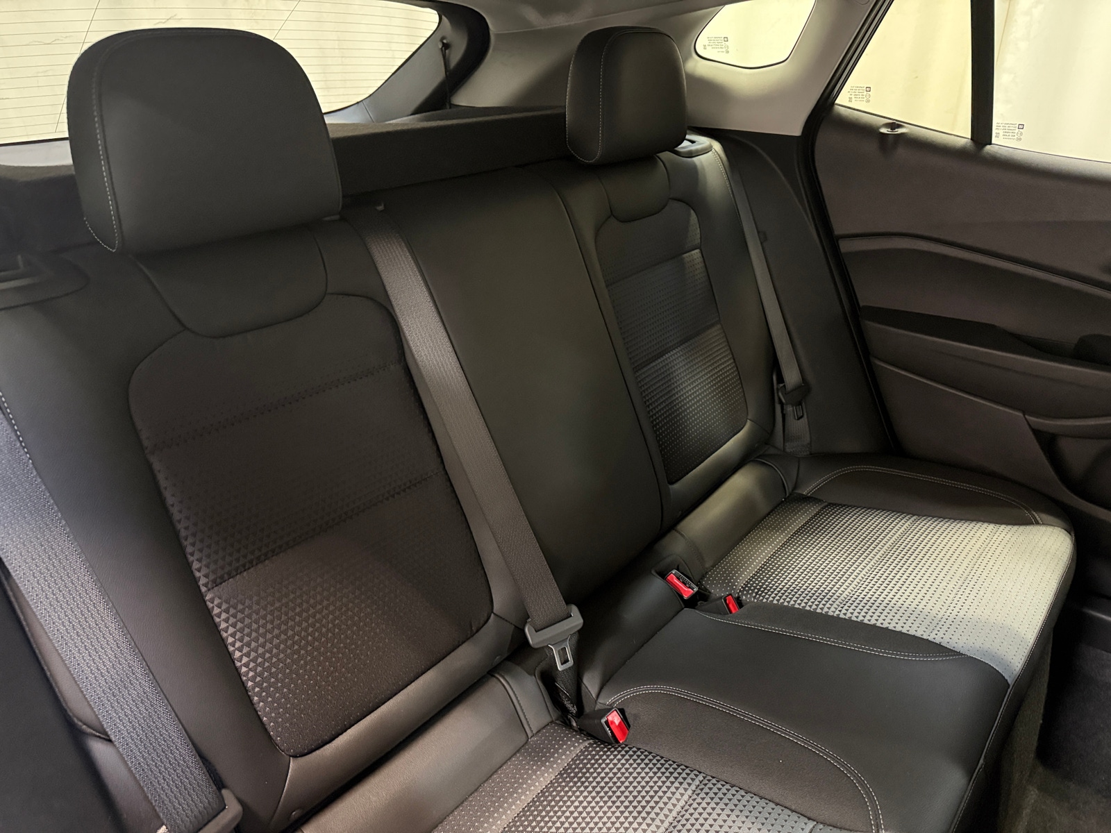 Thumbnail: 2025 Chevrolet Trax - 6