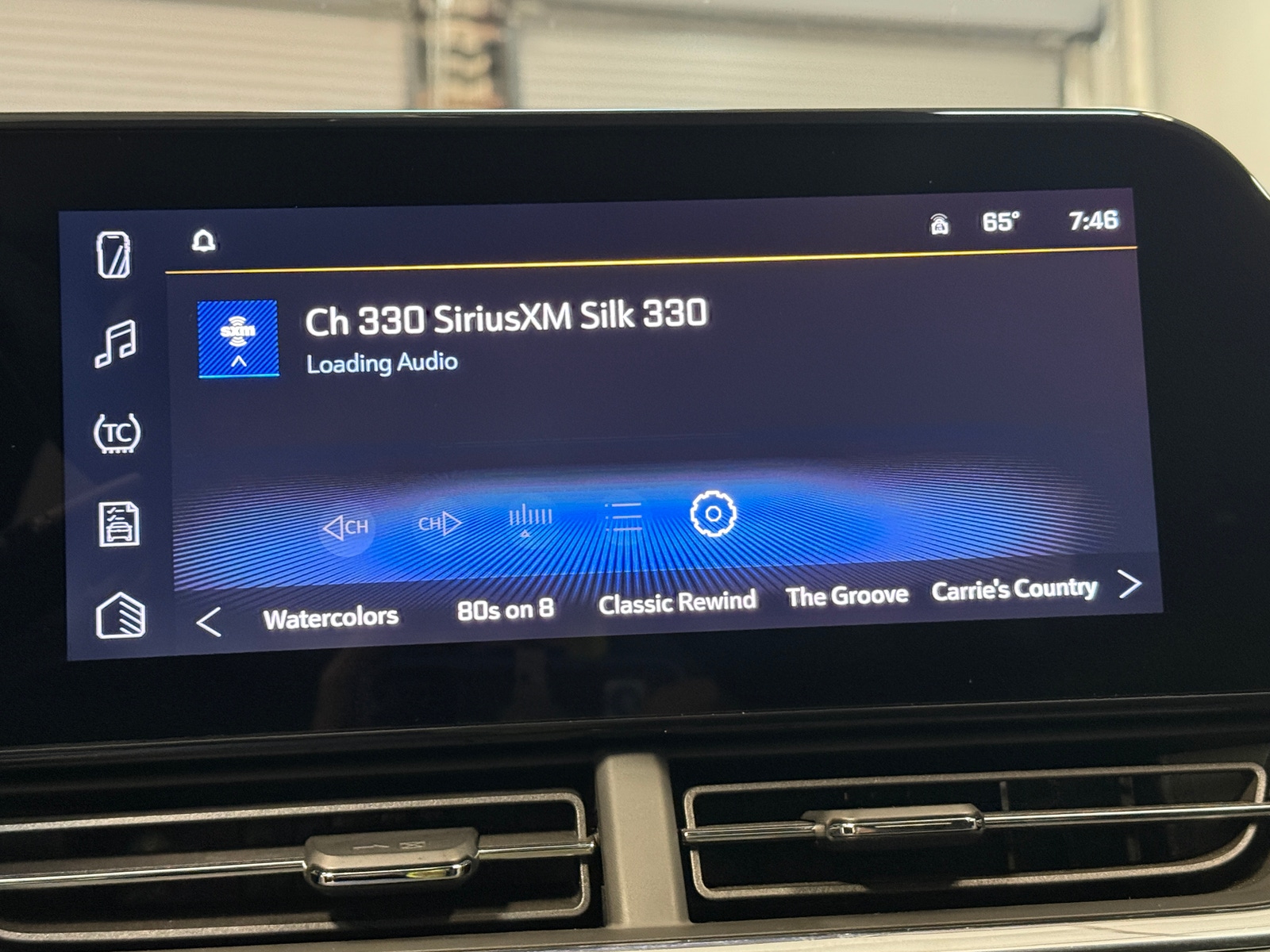 Thumbnail: 2025 Chevrolet Trax - 4