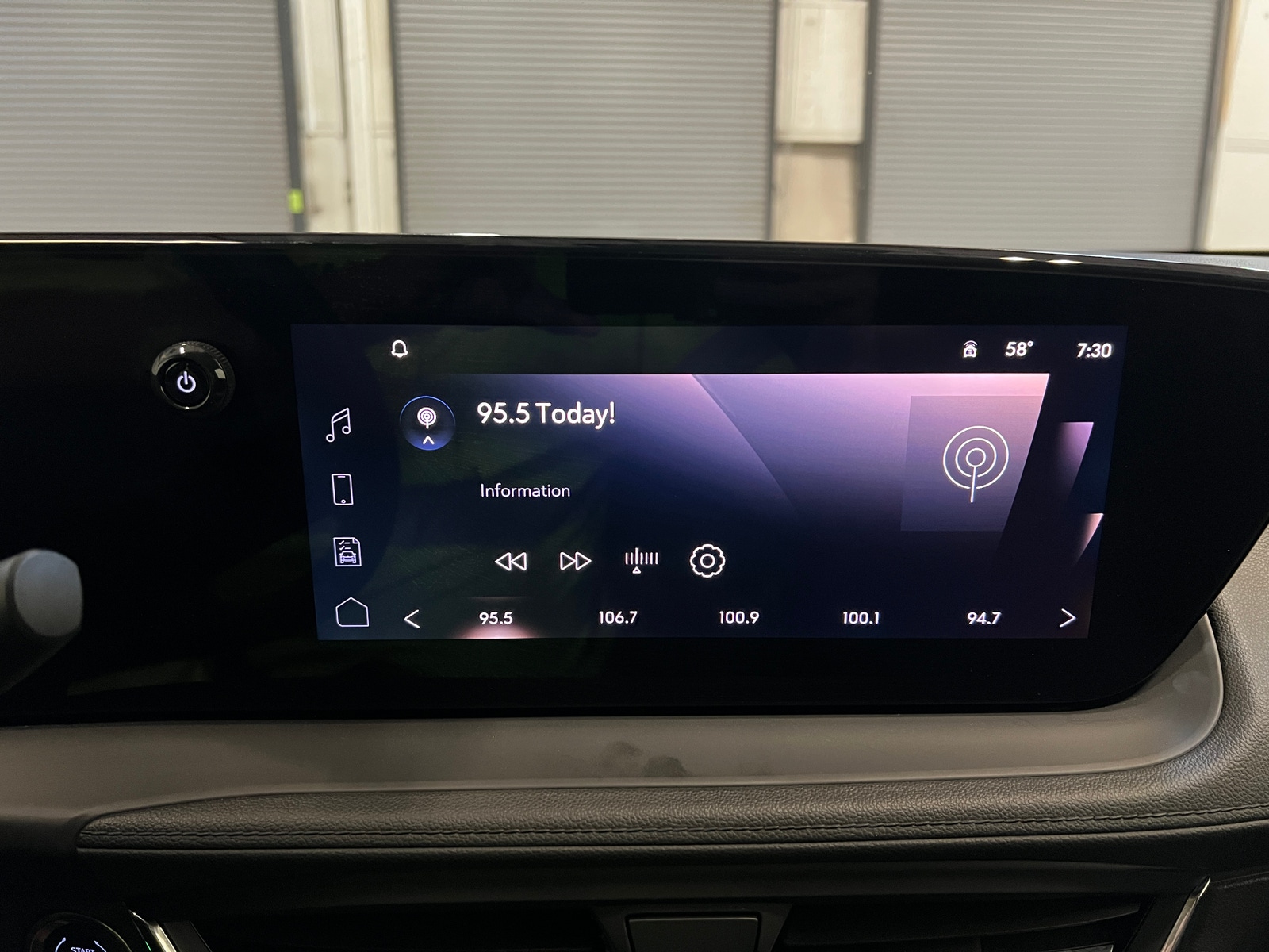 Thumbnail: 2025 Buick Encore GX - 3