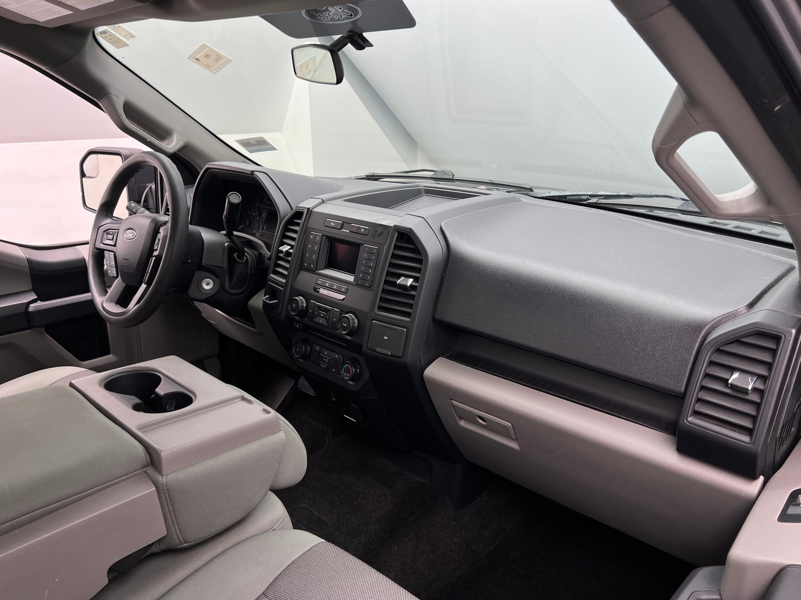 Thumbnail: 2018 Ford Econoline - 3