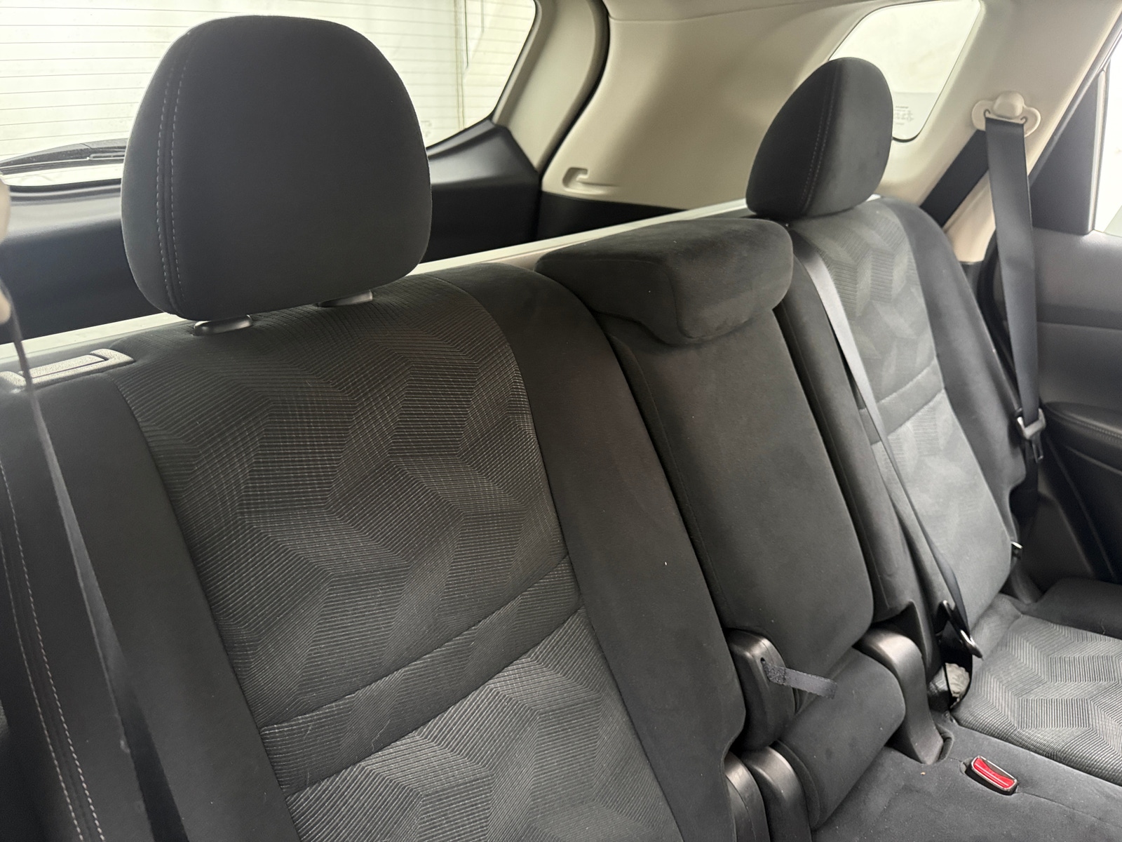 Thumbnail: 2016 Nissan Rogue - 6