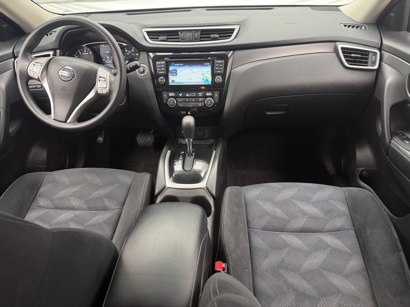 Thumbnail: 2016 Nissan Rogue - 3