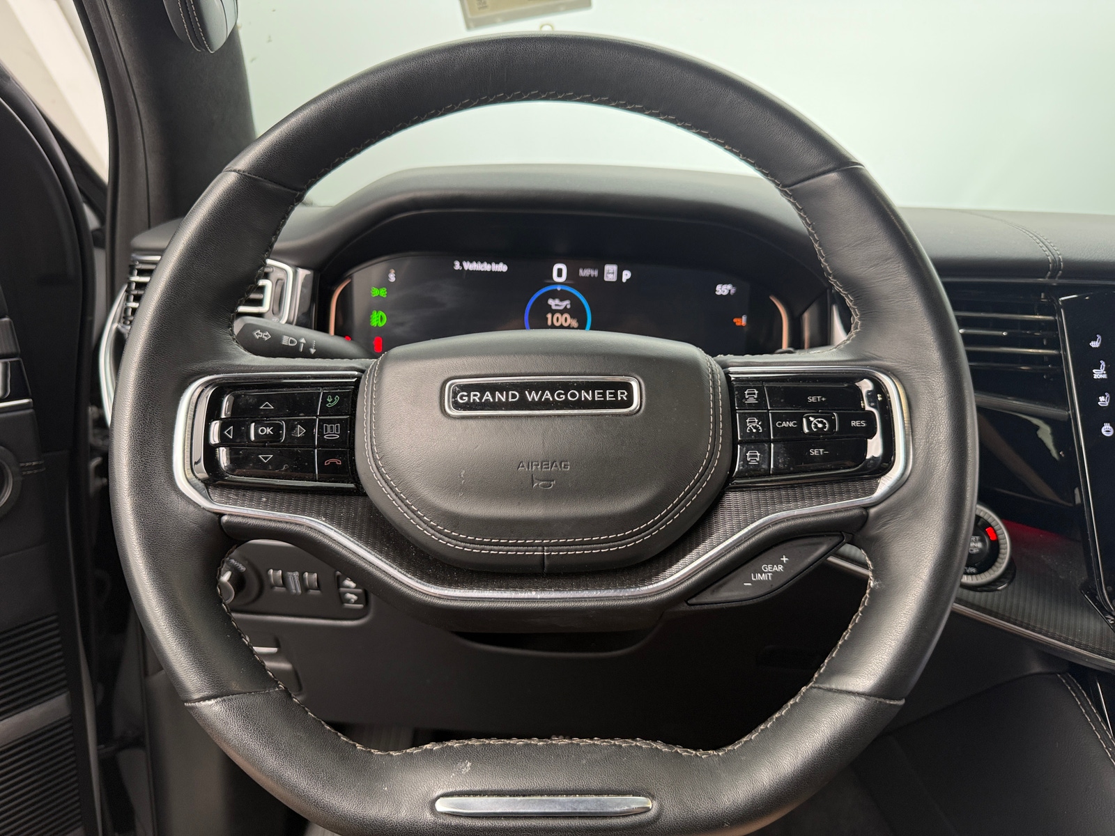 Thumbnail: 2024 Jeep Grand Wagoneer L - 4