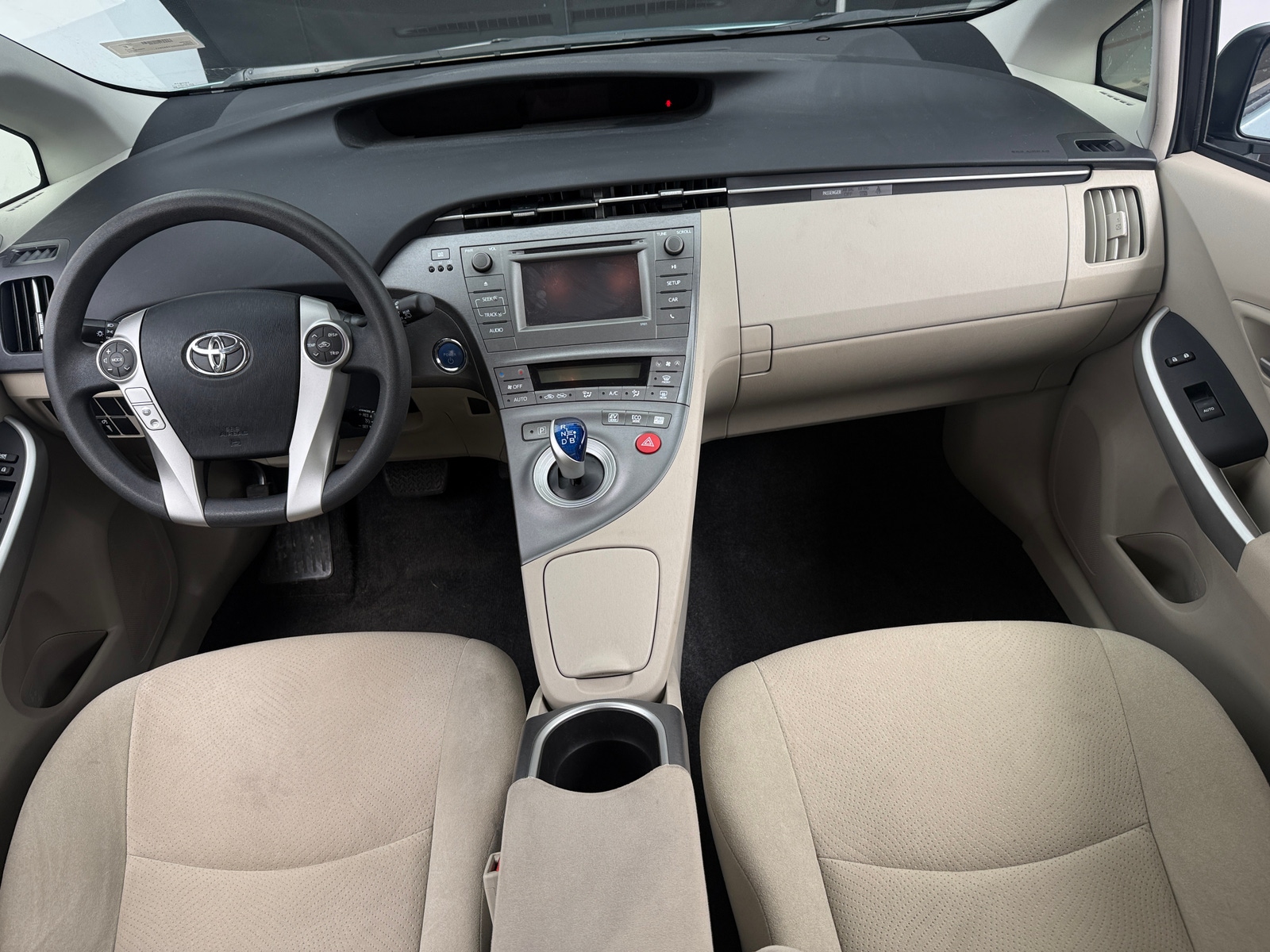 Thumbnail: 2015 Toyota Prius - 3
