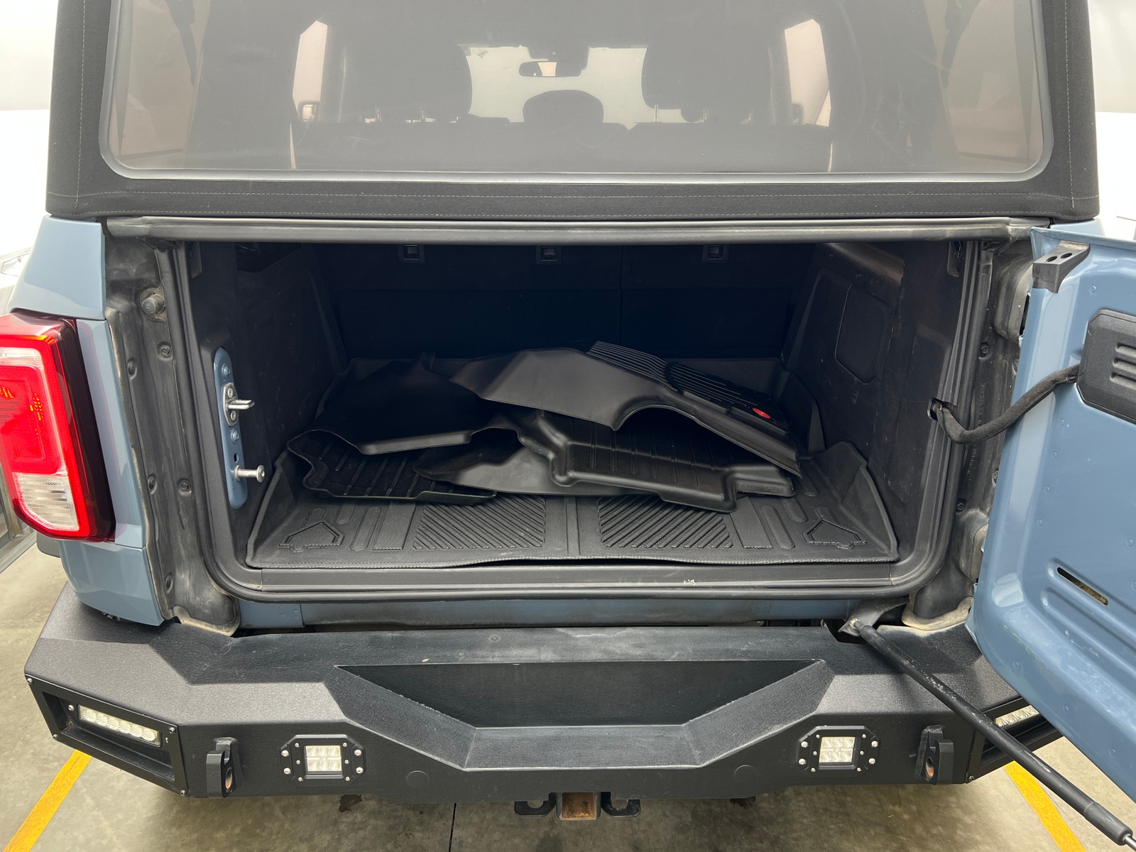 Thumbnail: 2023 Ford Bronco - 7