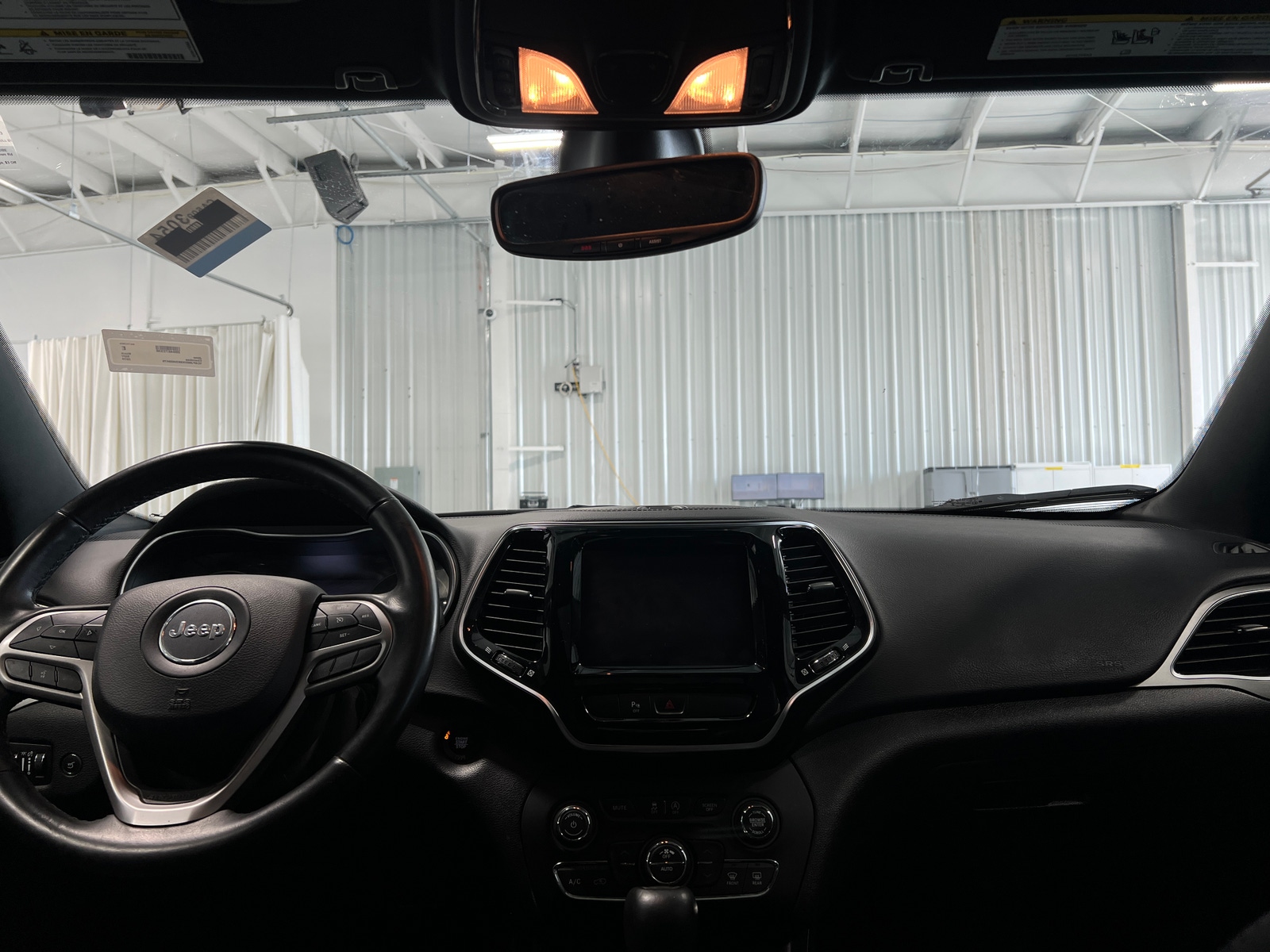 Thumbnail: 2019 Jeep Cherokee - 2