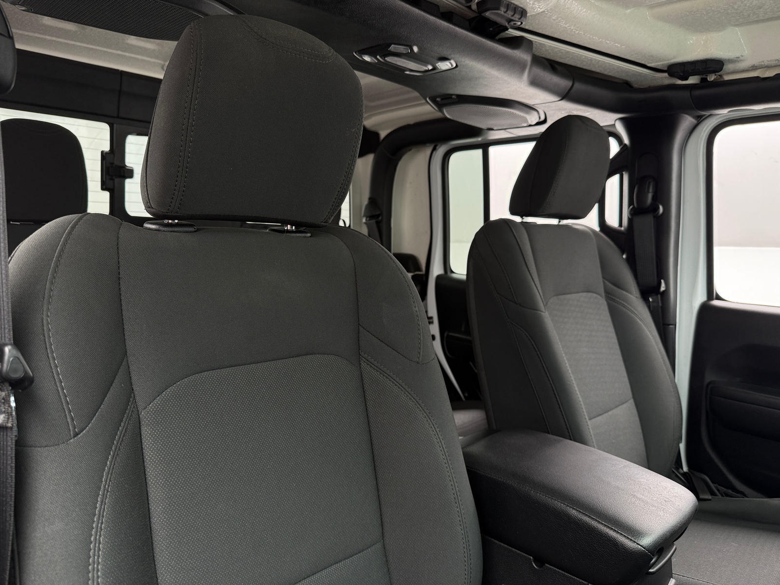 Thumbnail: 2021 Jeep Gladiator - 2