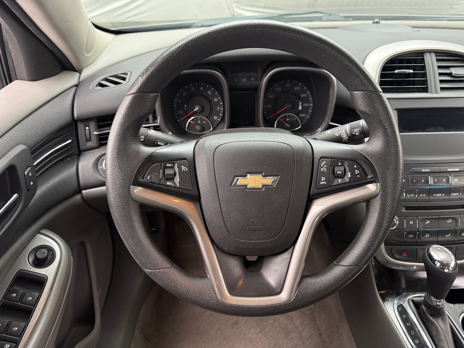 Thumbnail: 2015 Chevrolet Malibu - 5