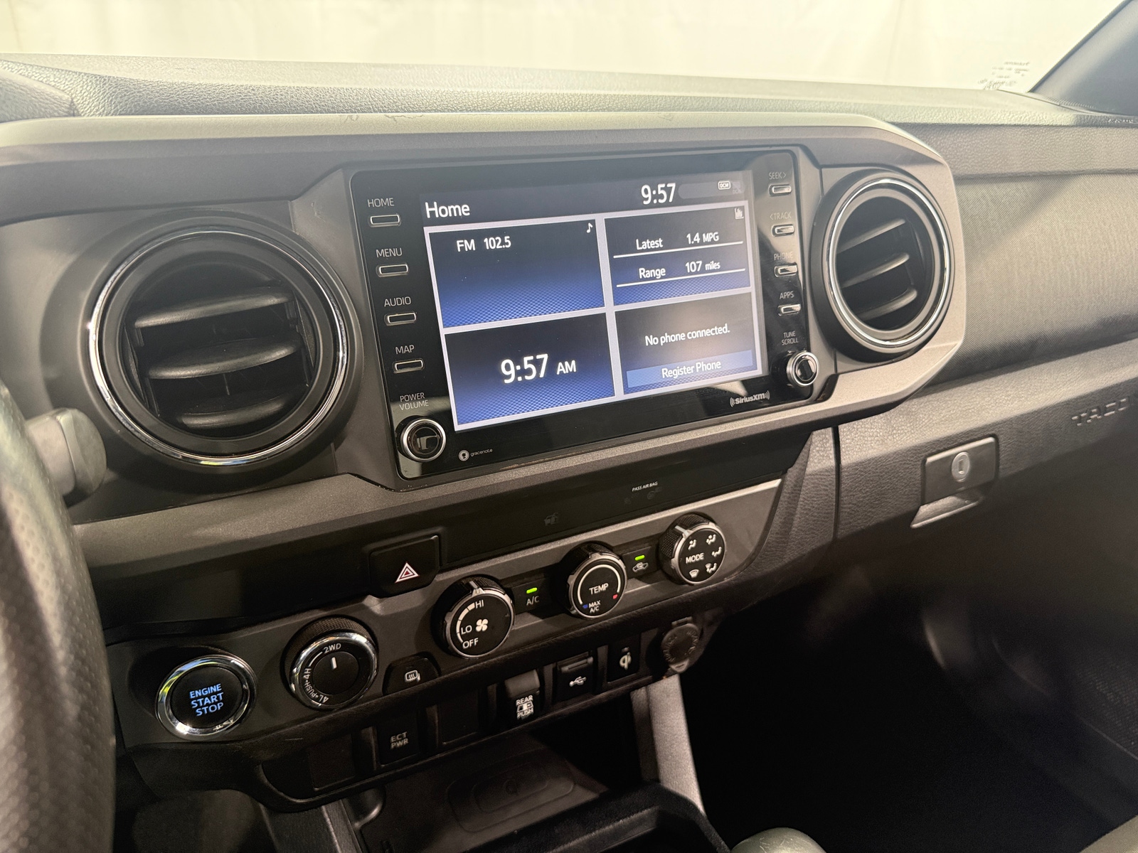 Thumbnail: 2020 Toyota Tacoma - 4