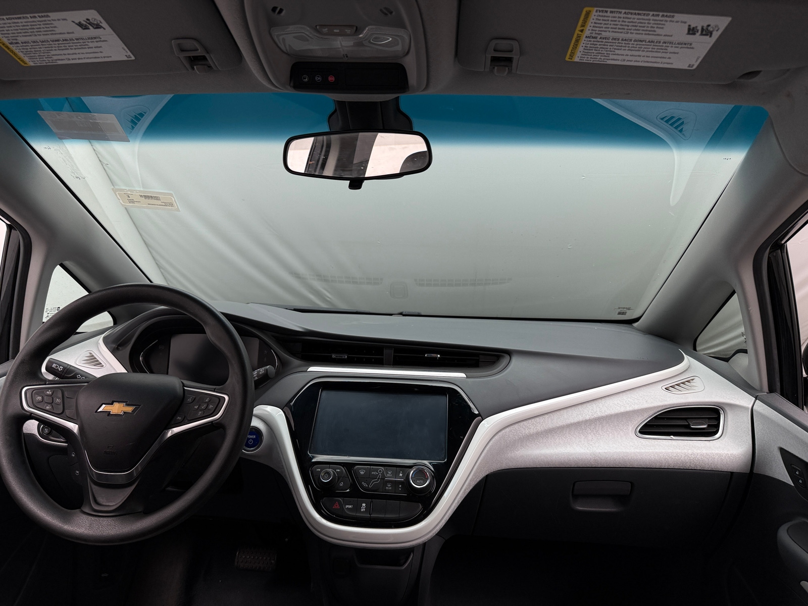 Thumbnail: 2018 Chevrolet Bolt EV - 3