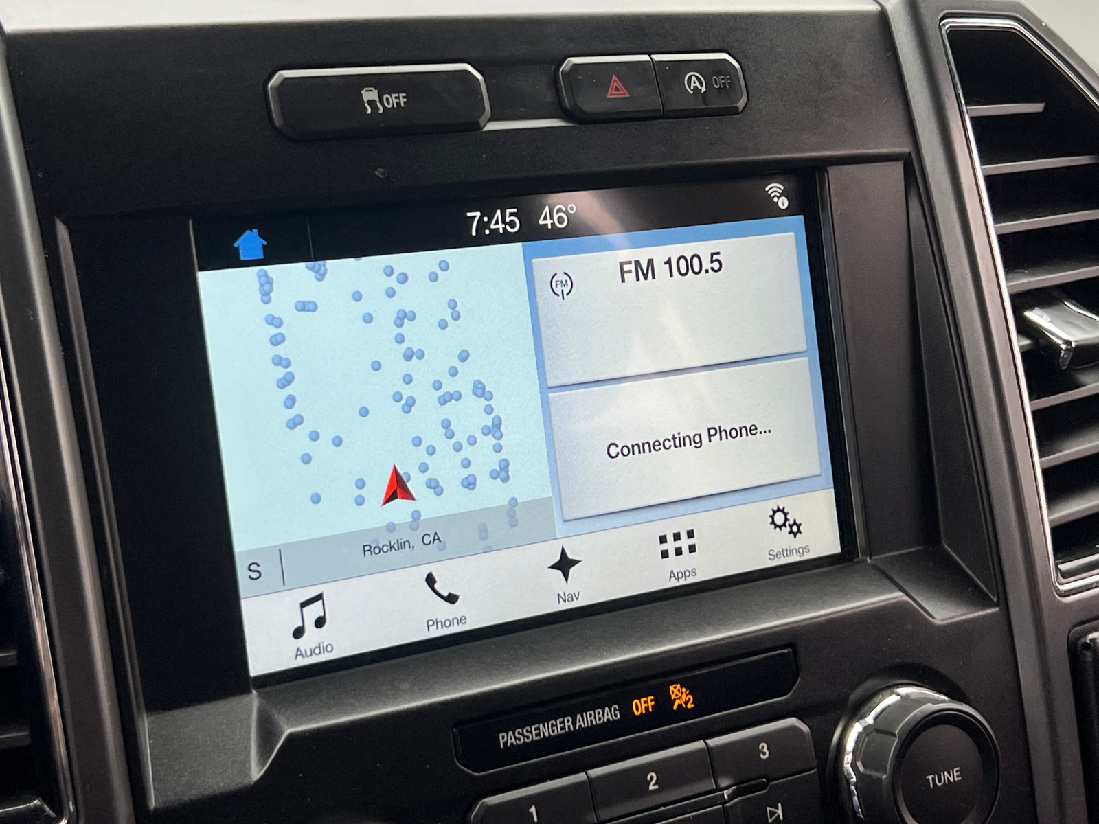 Thumbnail: 2018 Ford Econoline - 4