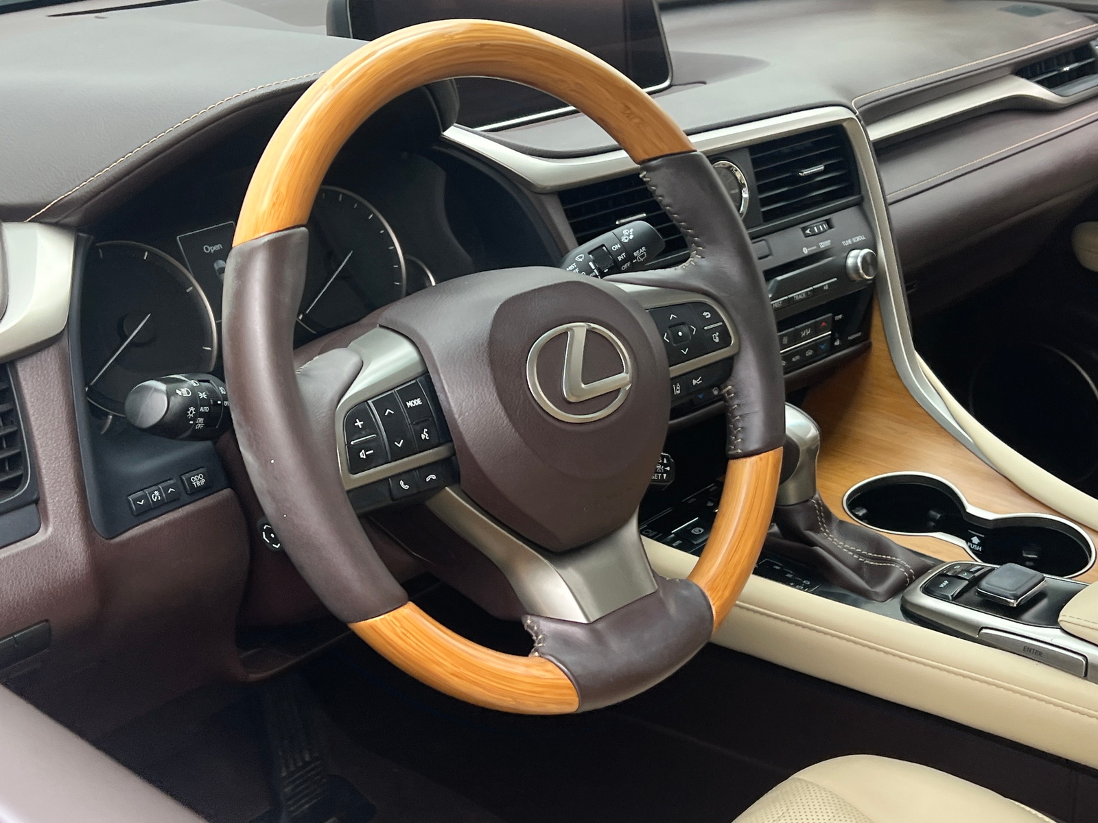 Thumbnail: 2016 Lexus RX - 4