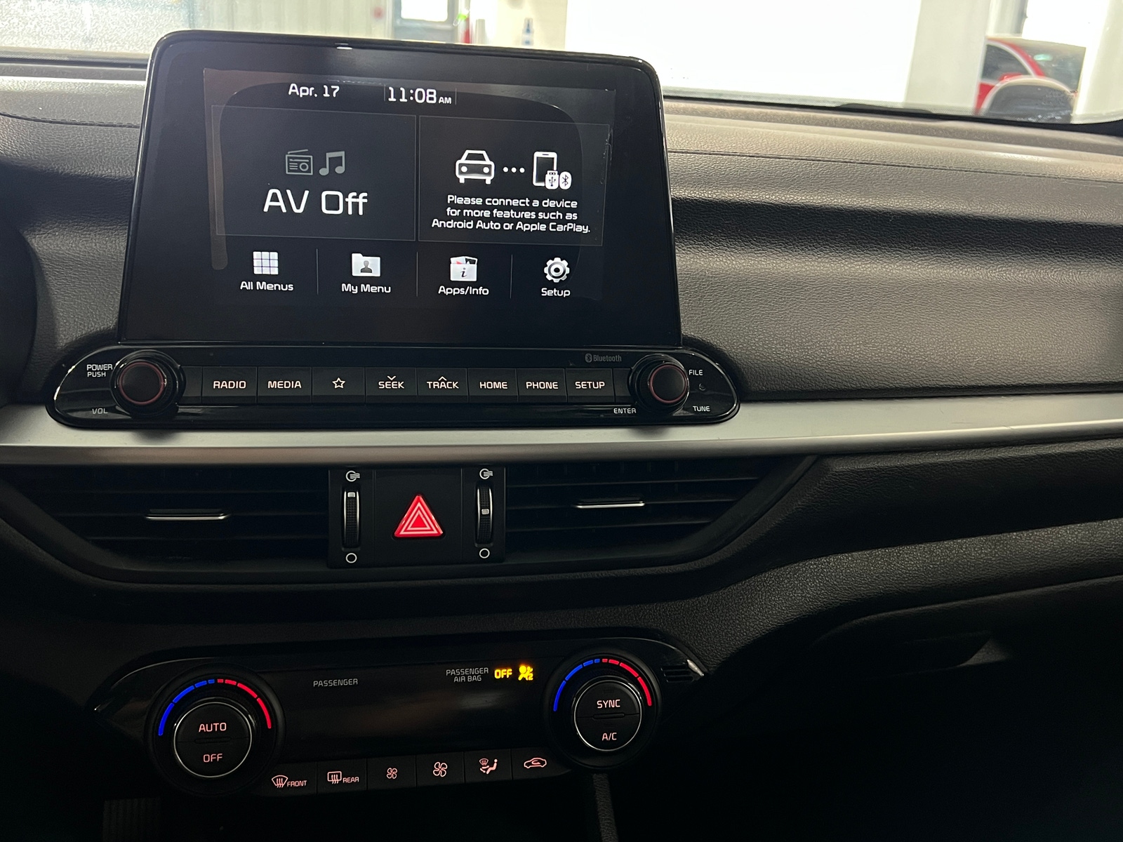 Thumbnail: 2019 Kia Forte - 4