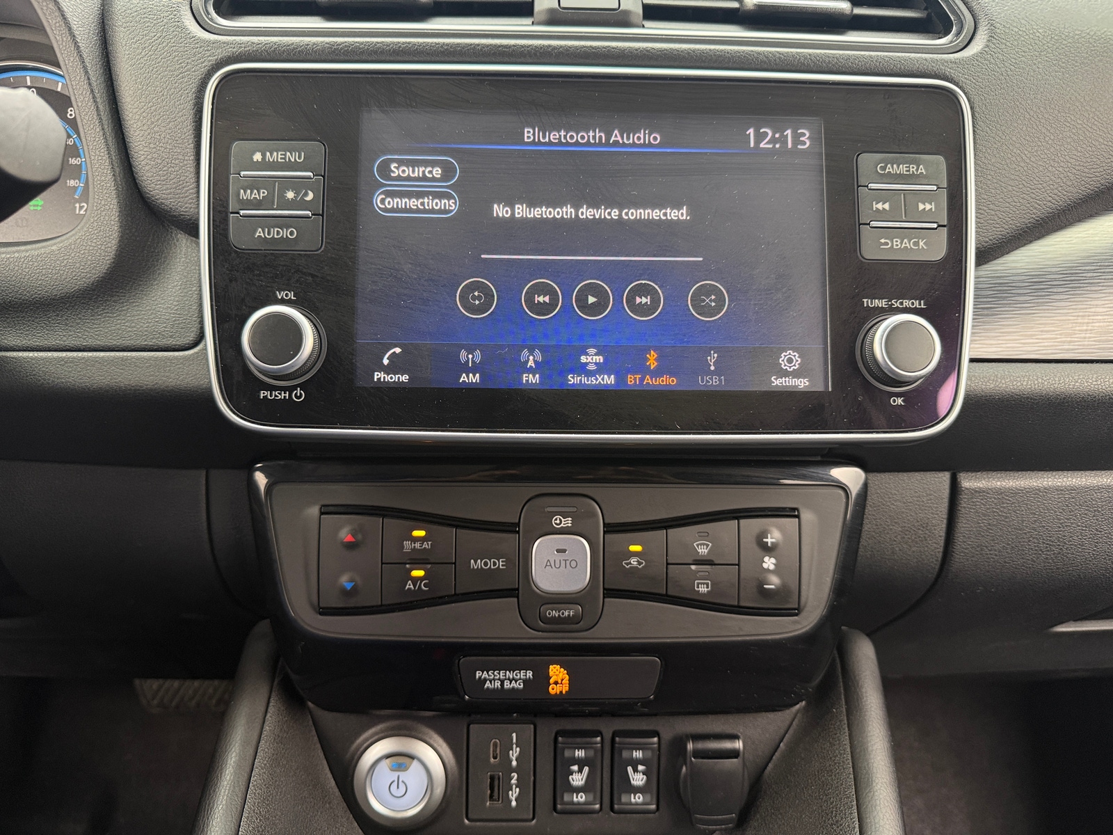 Thumbnail: 2023 Nissan Leaf - 4