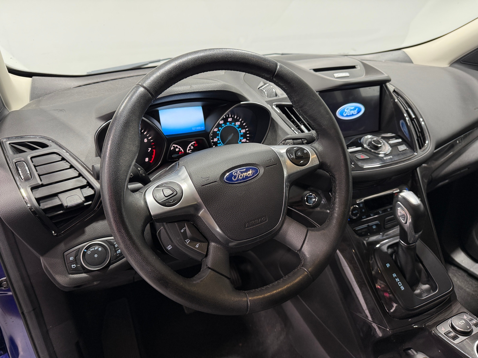 Thumbnail: 2016 Ford Escape - 4