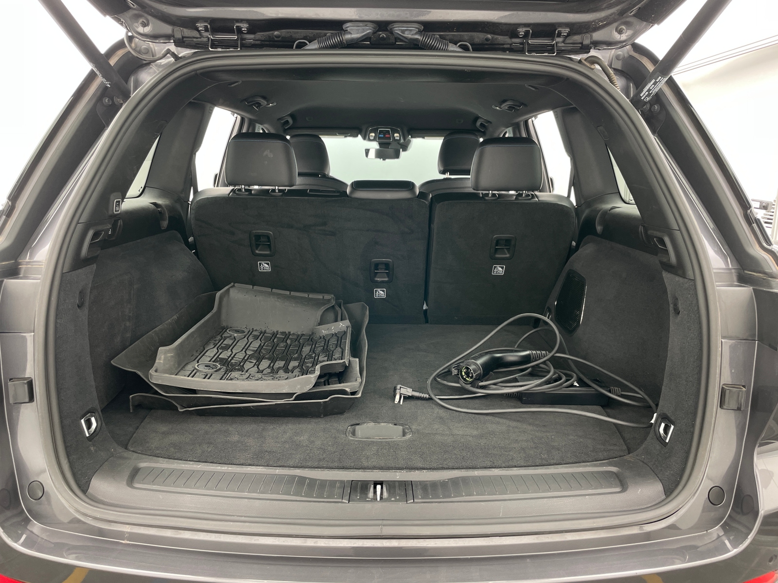 Thumbnail: 2023 Jeep Grand Cherokee - 6