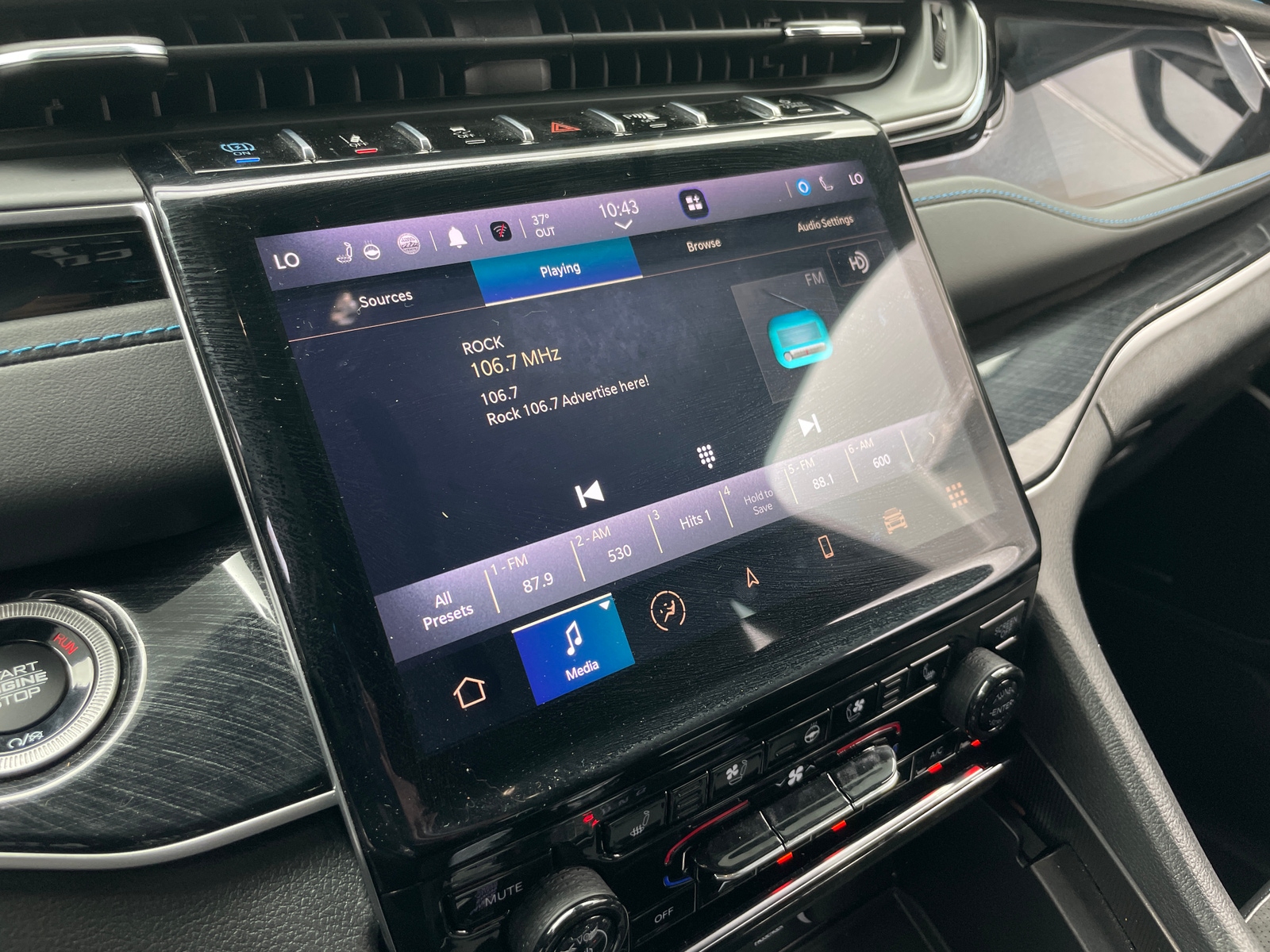 Thumbnail: 2023 Jeep Grand Cherokee - 3