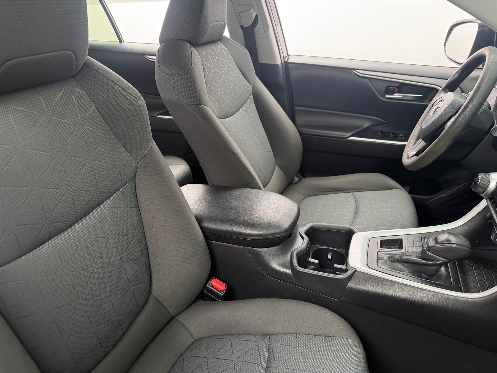 Thumbnail: 2022 Toyota RAV4 - 2