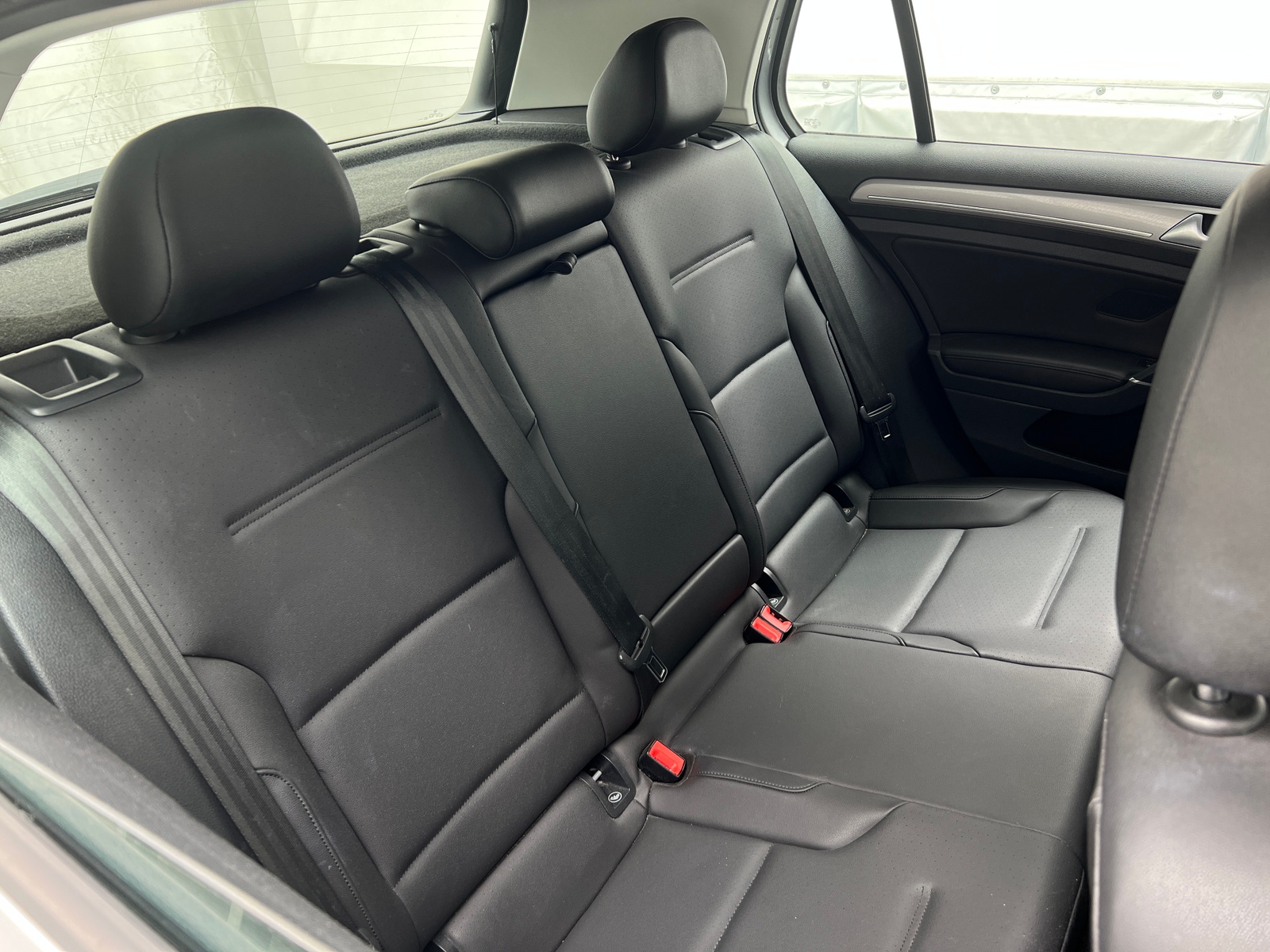 Thumbnail: 2016 Volkswagen e-Golf - 5