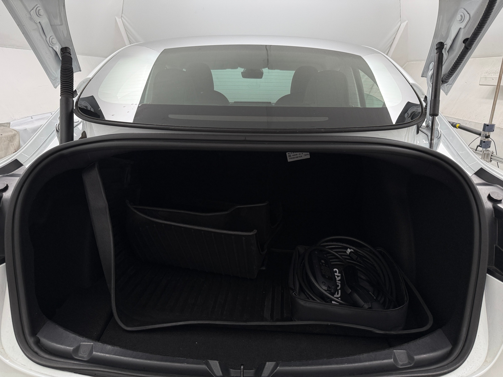 Thumbnail: 2023 Tesla Model 3 - 6