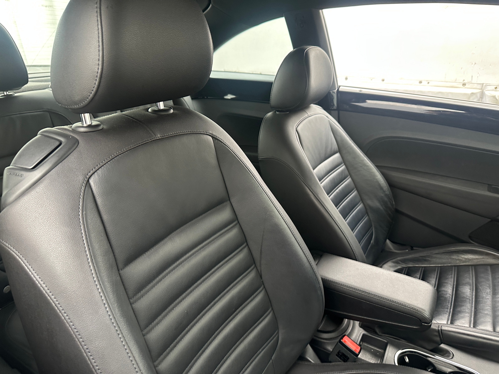 Thumbnail: 2012 Volkswagen Beetle - 2