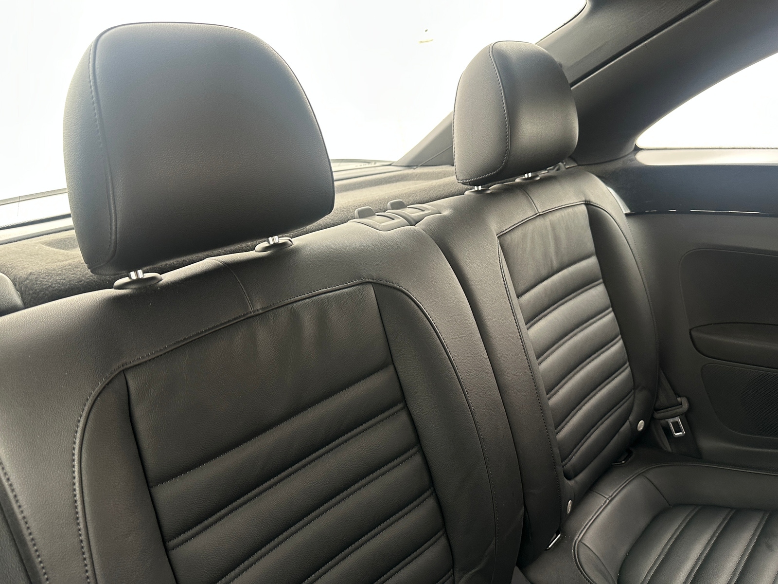 Thumbnail: 2012 Volkswagen Beetle - 6