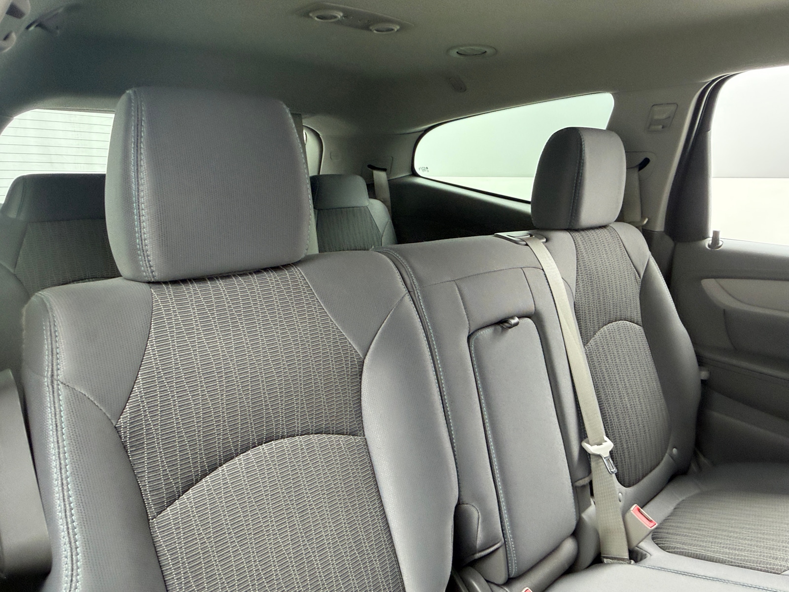 Thumbnail: 2017 Chevrolet Traverse - 6