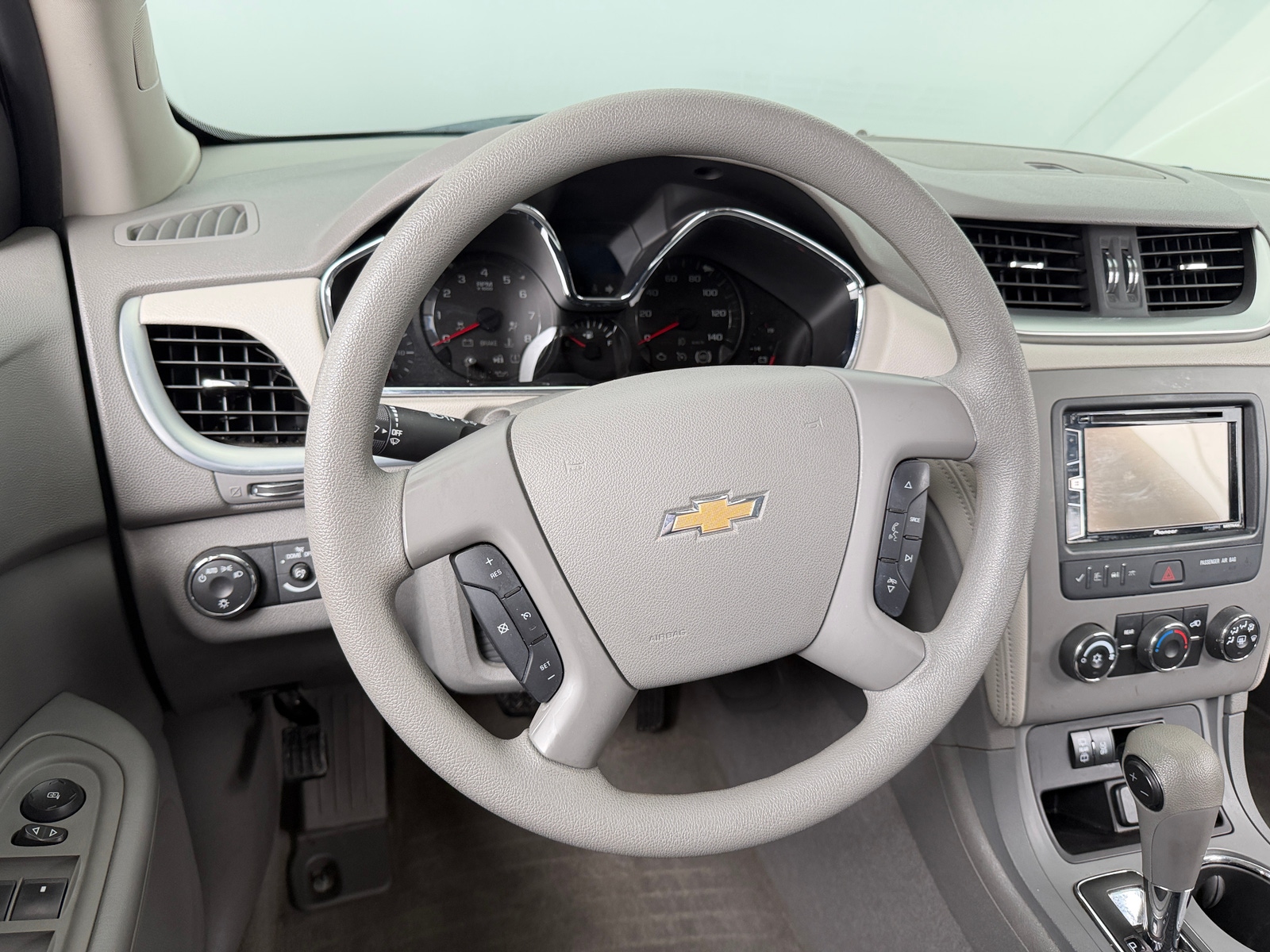 Thumbnail: 2017 Chevrolet Traverse - 5