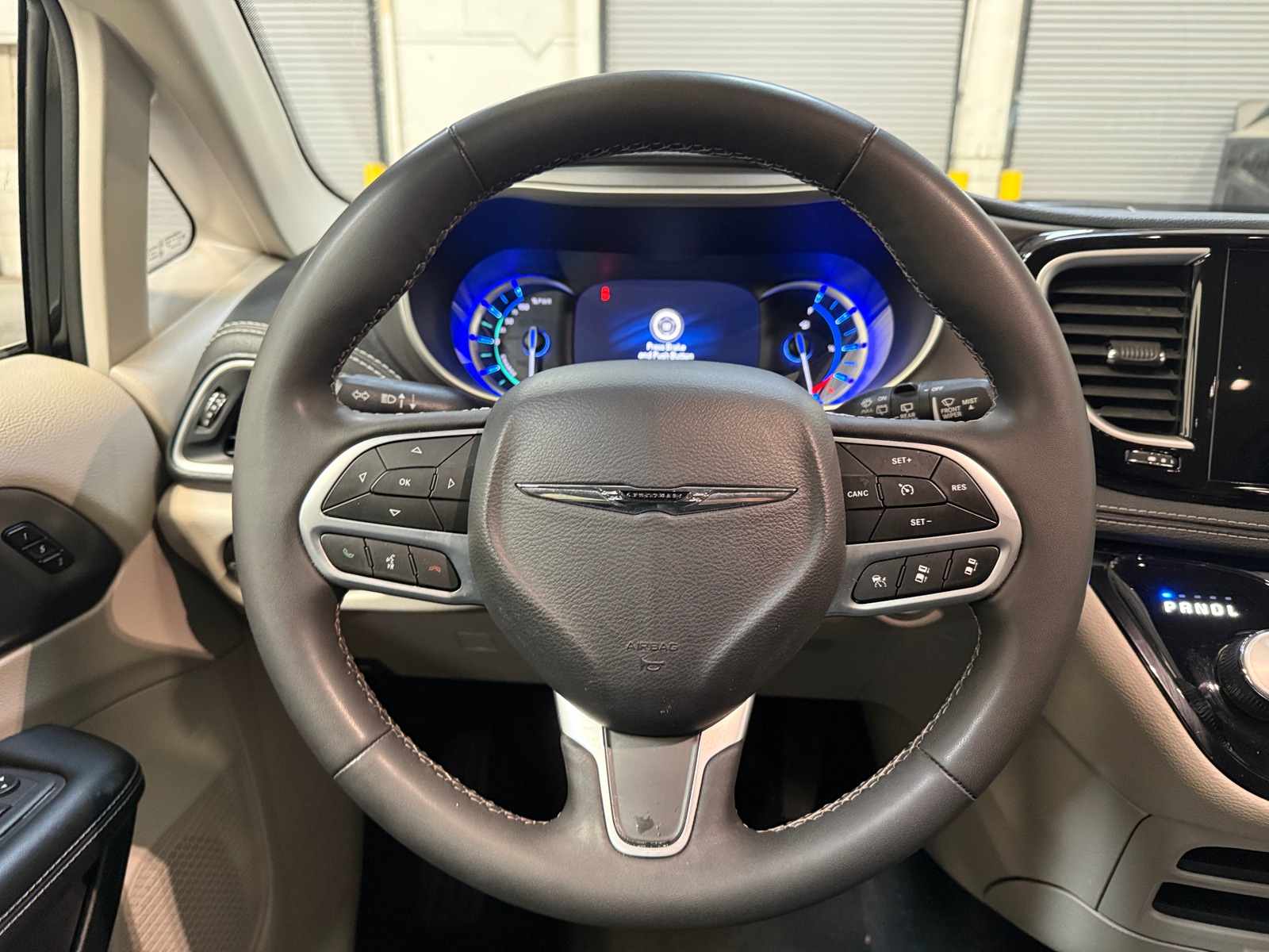 Thumbnail: 2024 Chrysler Pacifica - 4