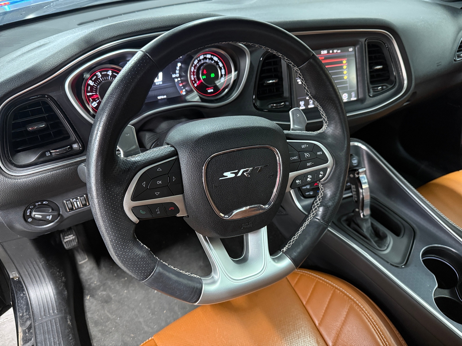 Thumbnail: 2015 Dodge Challenger - 3