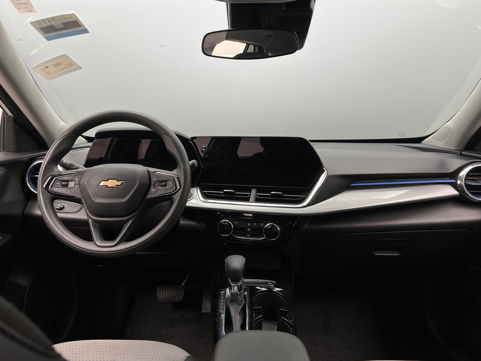 Thumbnail: 2025 Chevrolet Trax - 3