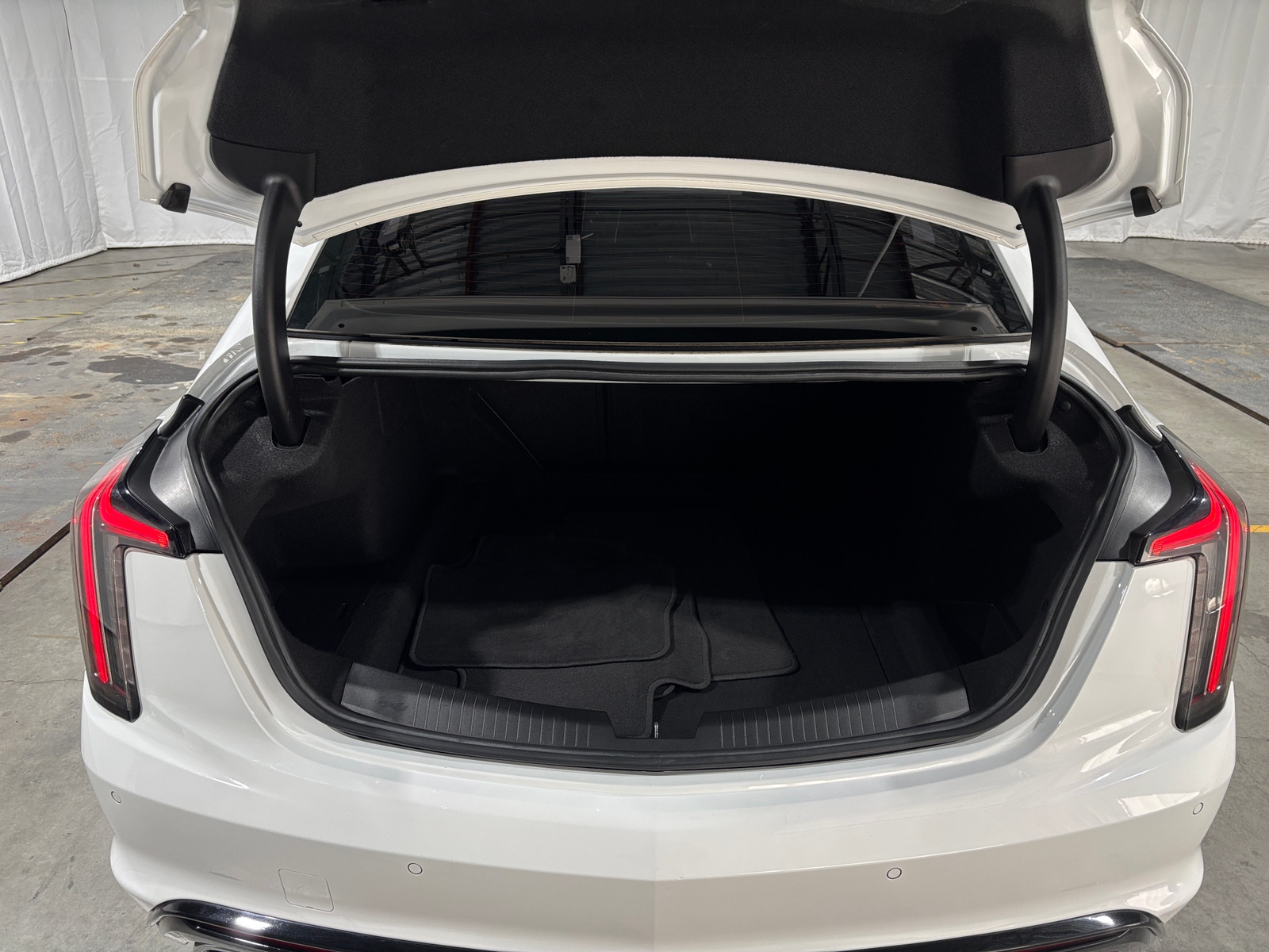 Thumbnail: 2021 Cadillac CT5 - 6