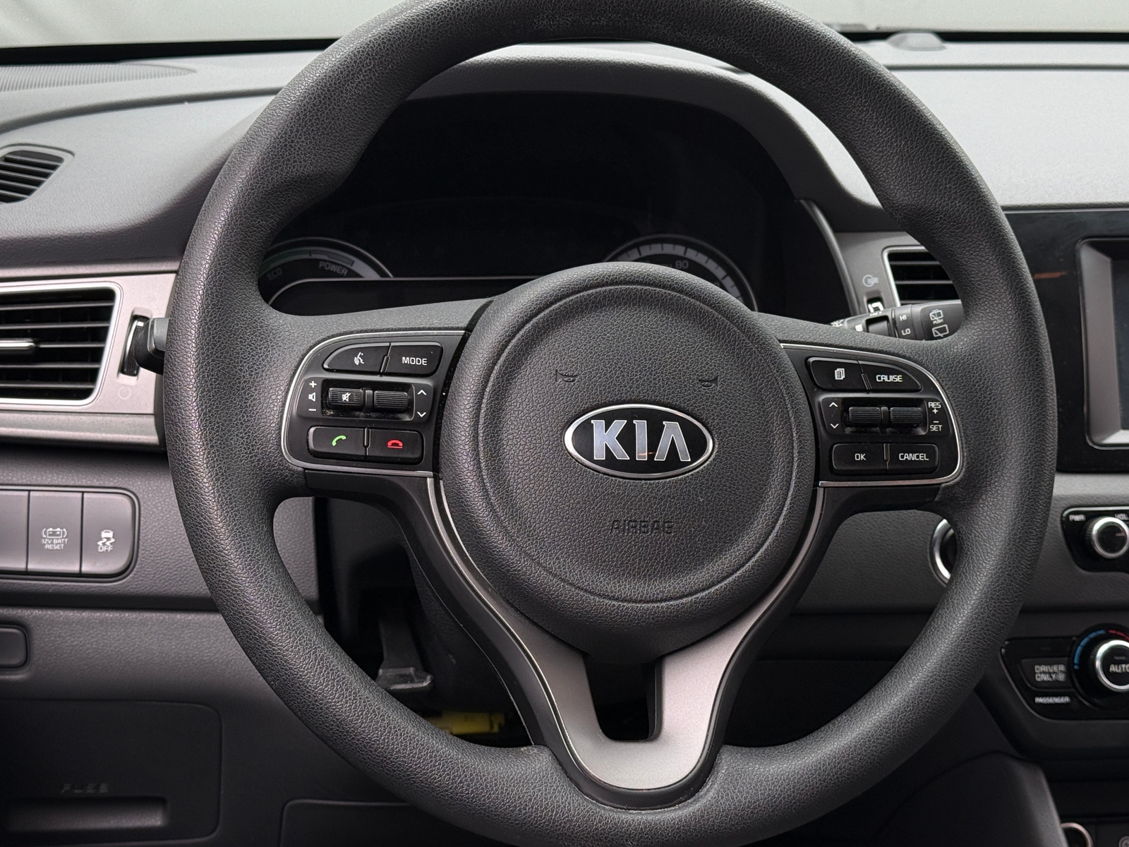 Thumbnail: 2019 Kia Niro - 5