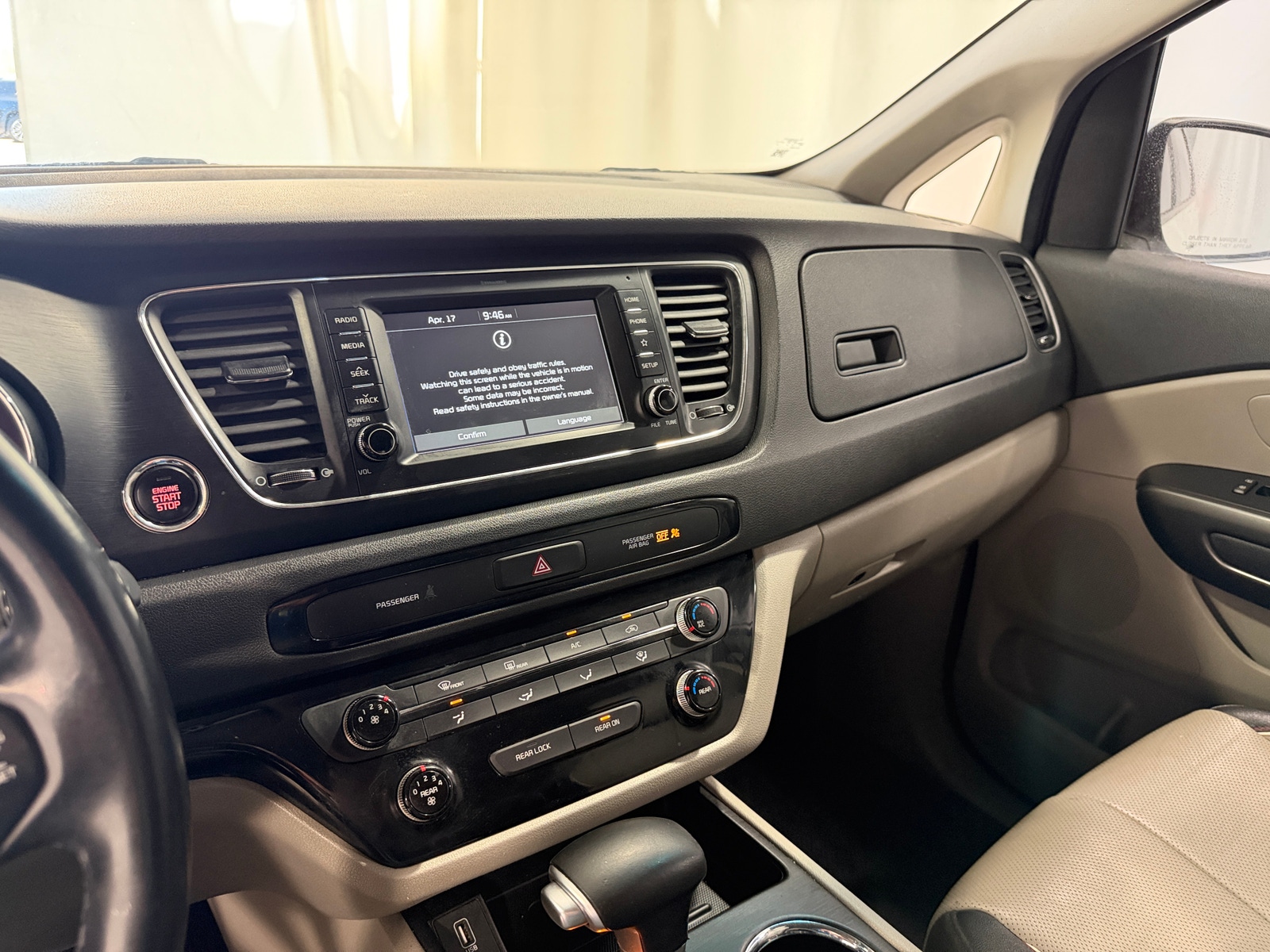 Thumbnail: 2021 Kia Sedona - 3