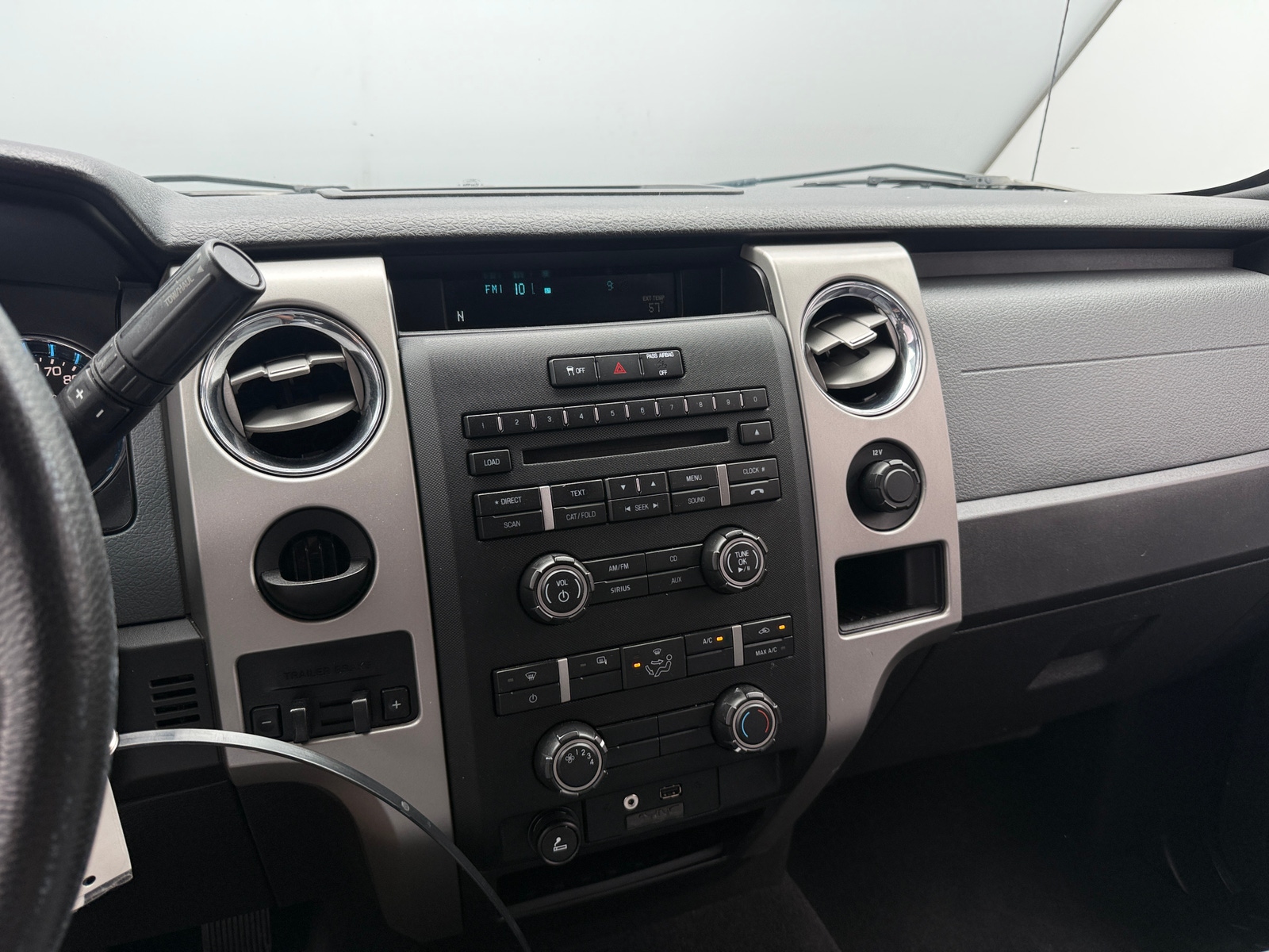 Thumbnail: 2011 Ford Econoline - 4