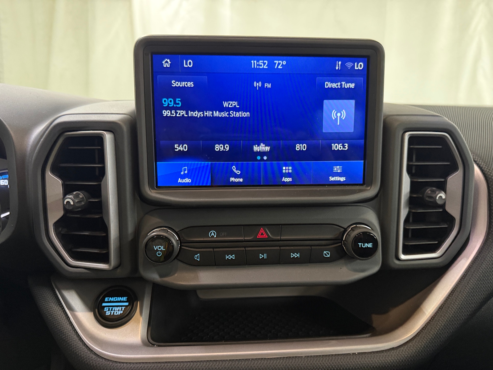 Thumbnail: 2023 Ford Bronco Sport - 3