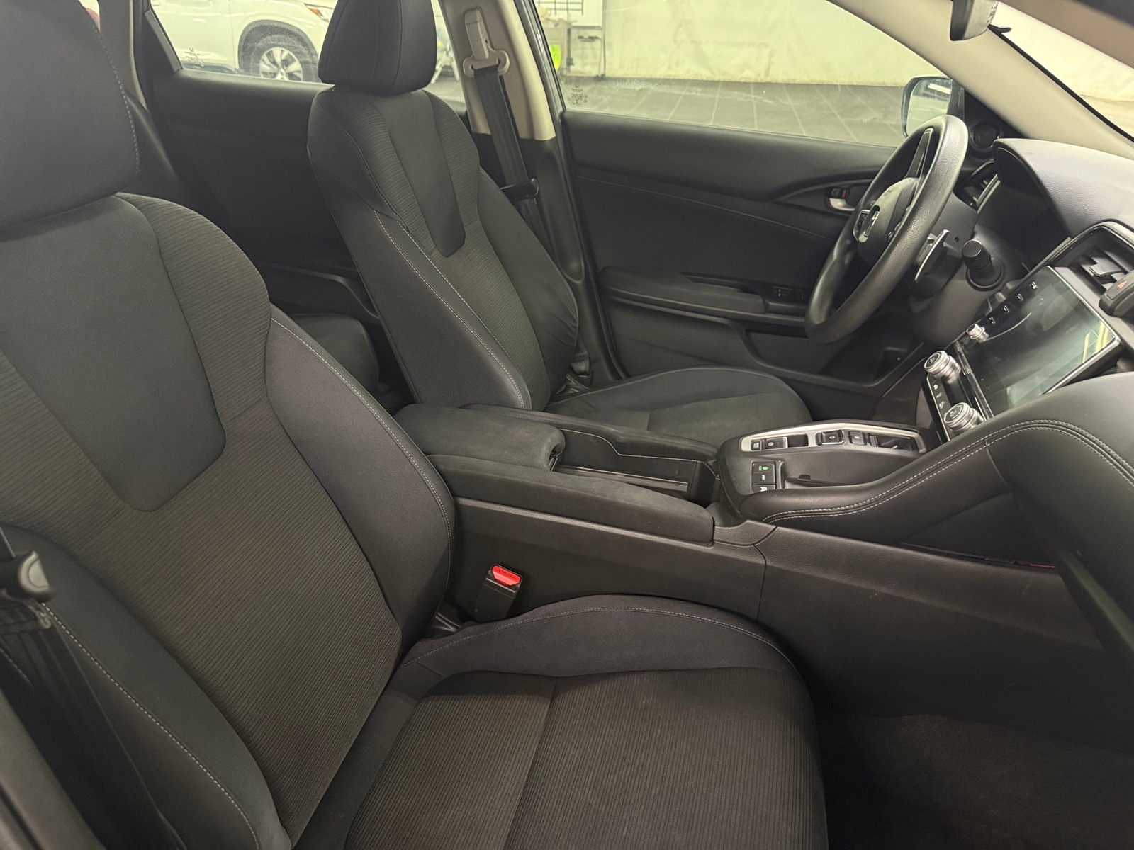 Thumbnail: 2019 Honda Insight - 2