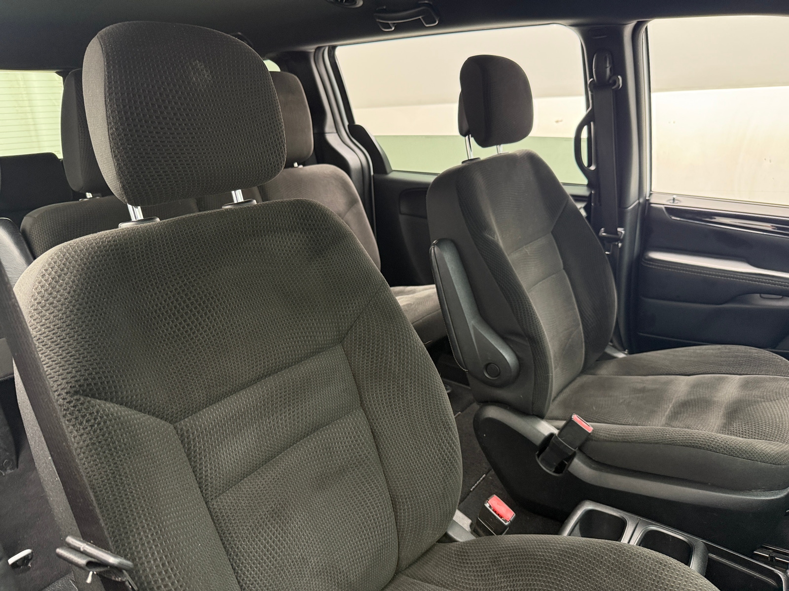 Thumbnail: 2018 Dodge Grand Caravan - 2